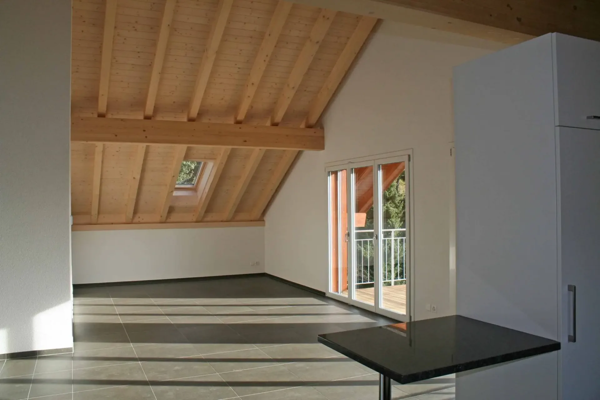 Charming attic apartment – 4½ rooms in Neuenegg