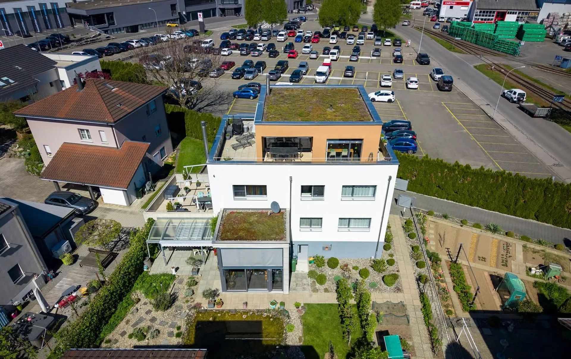 Exklusives Einfamilienhaus mit einer Einliegerwohnung an zentraler Lage in Sursee
