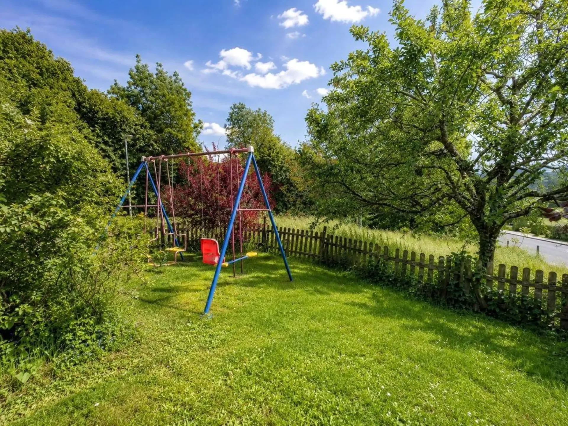 Parzellen in der Dorfzone mit 2'643 m2 und Potenzial für Wertsteigerung