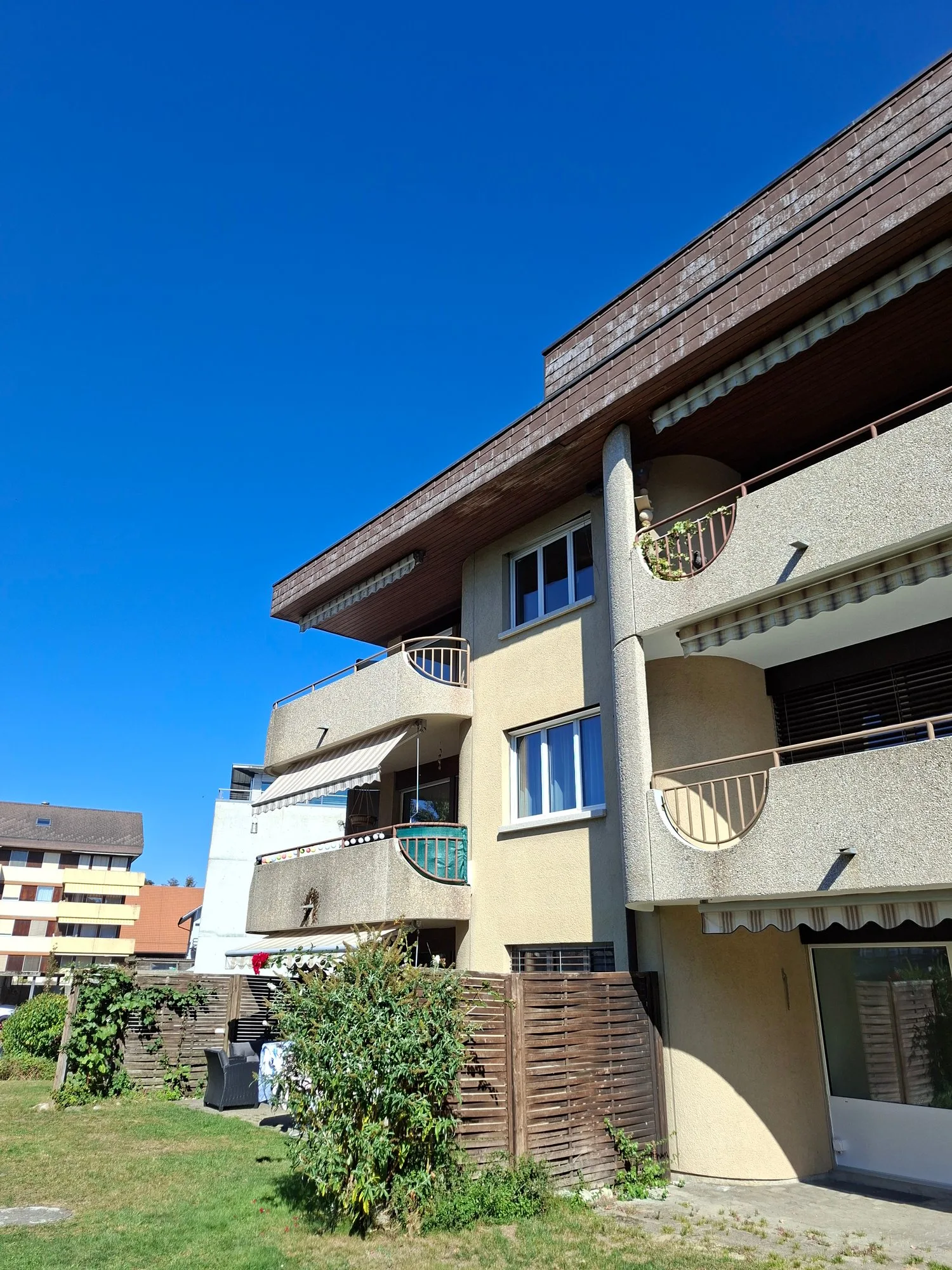 Modern and freshly renovated 3.5-room apartment
