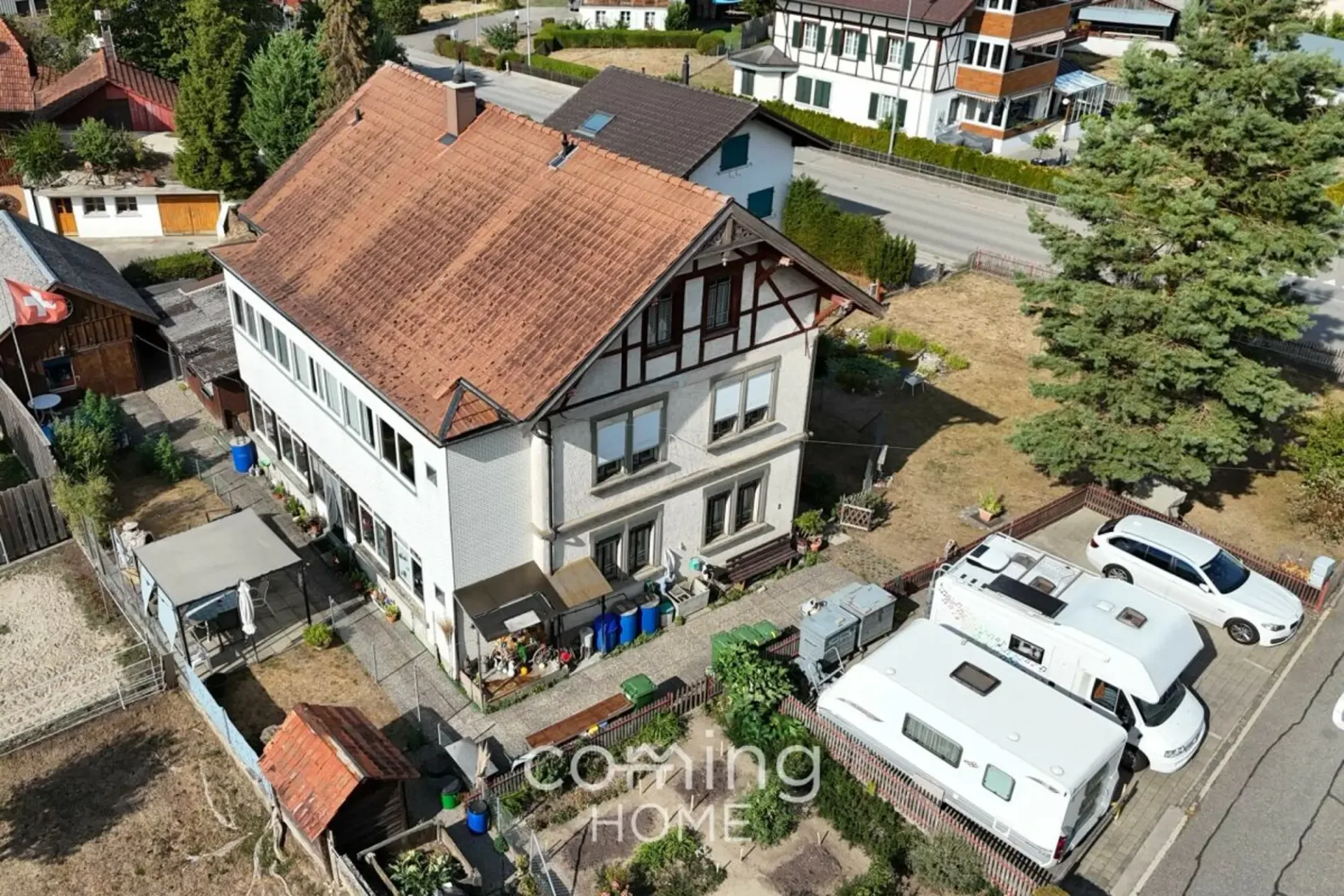 Investitionsobjekt mit Charakter - Zweifamilienhaus in ruhiger Dorflage Thörigen