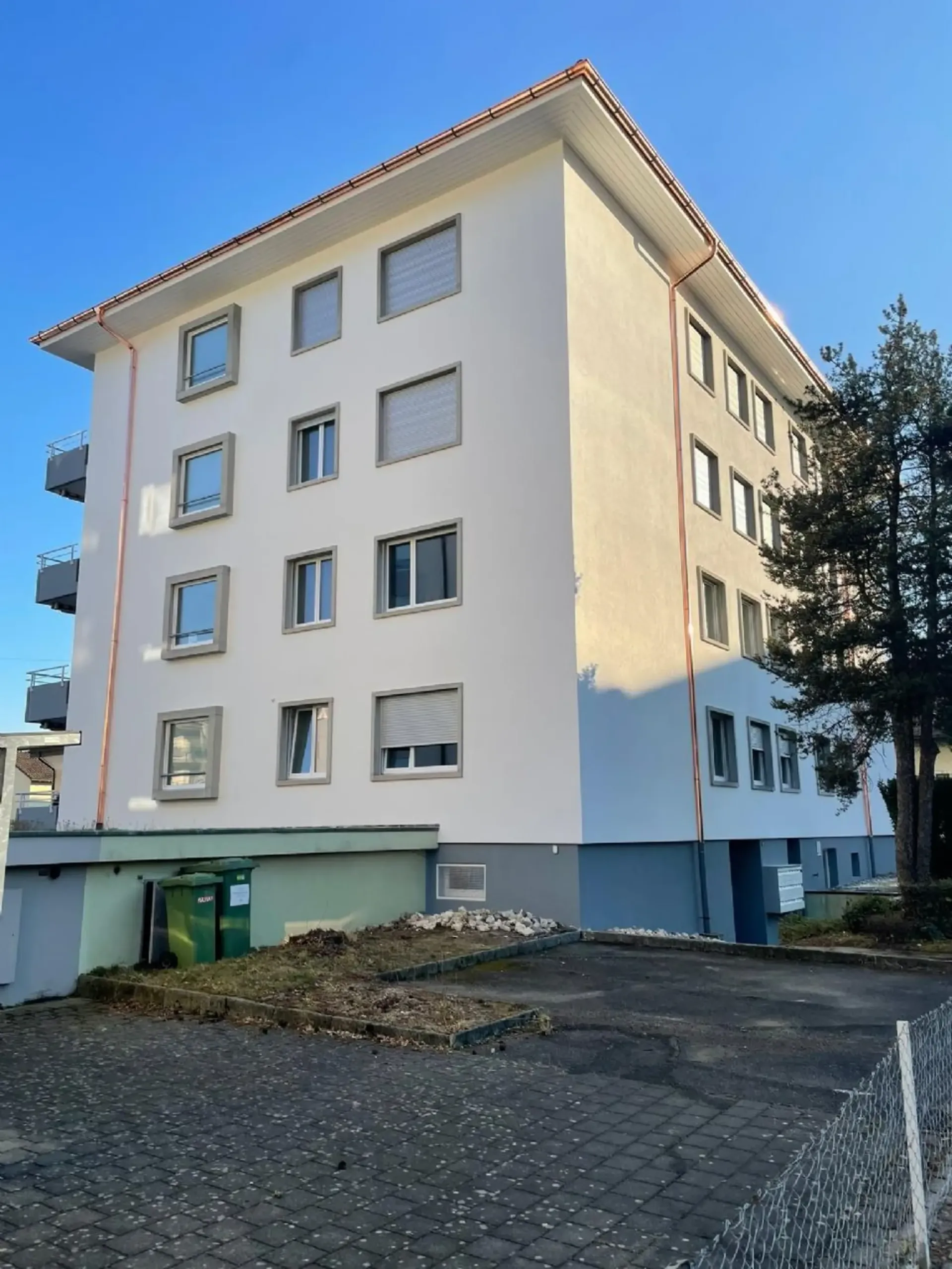 Bright apartment in an ideal location!