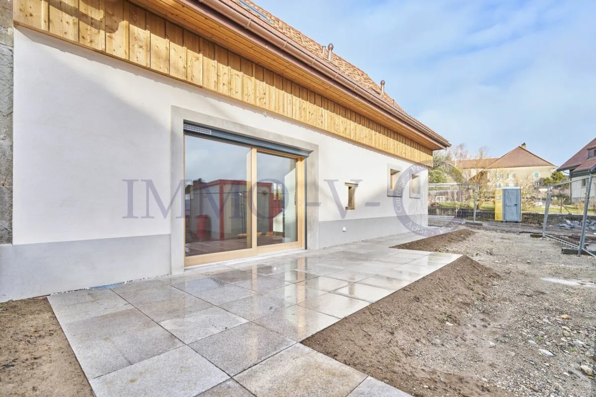 NEUES WOHNUNG MIT TERRASSE, IDEAL FÜR FAMILIEN