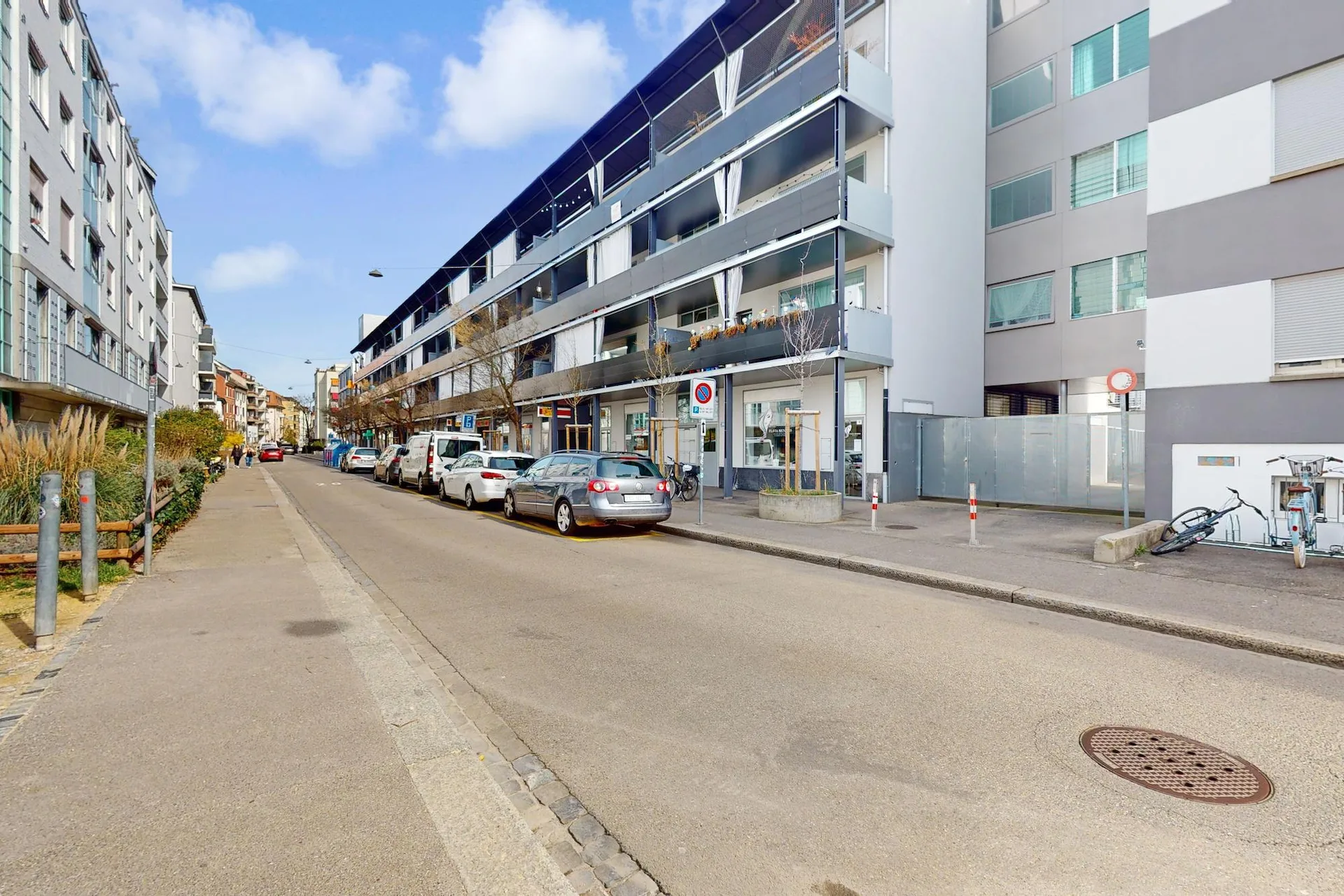 Modernes Wohnglück mit Balkon
