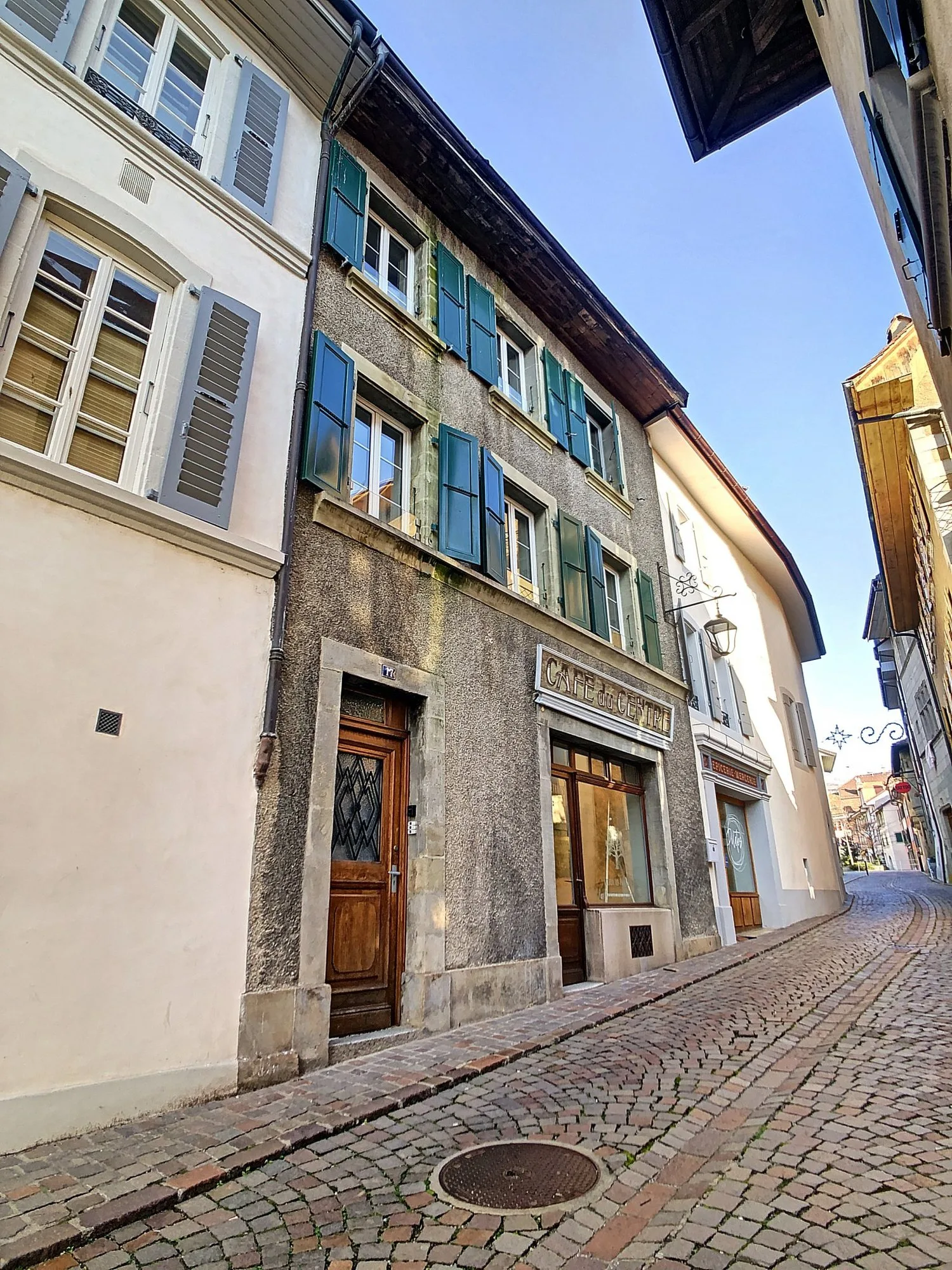 Charming 2.5-room apartment on the 1st floor