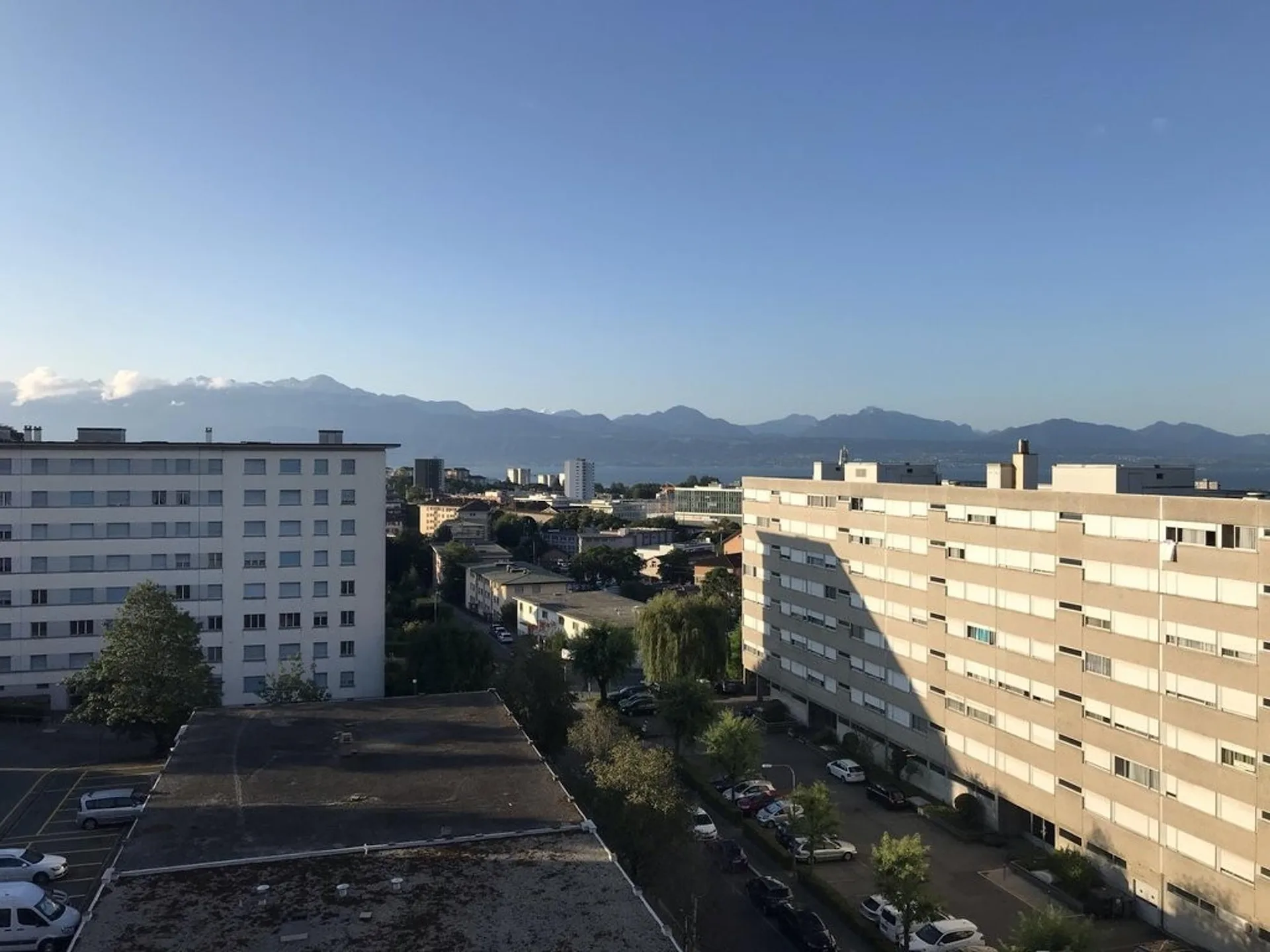 Beautiful apartment with lake view - Close to all amenities