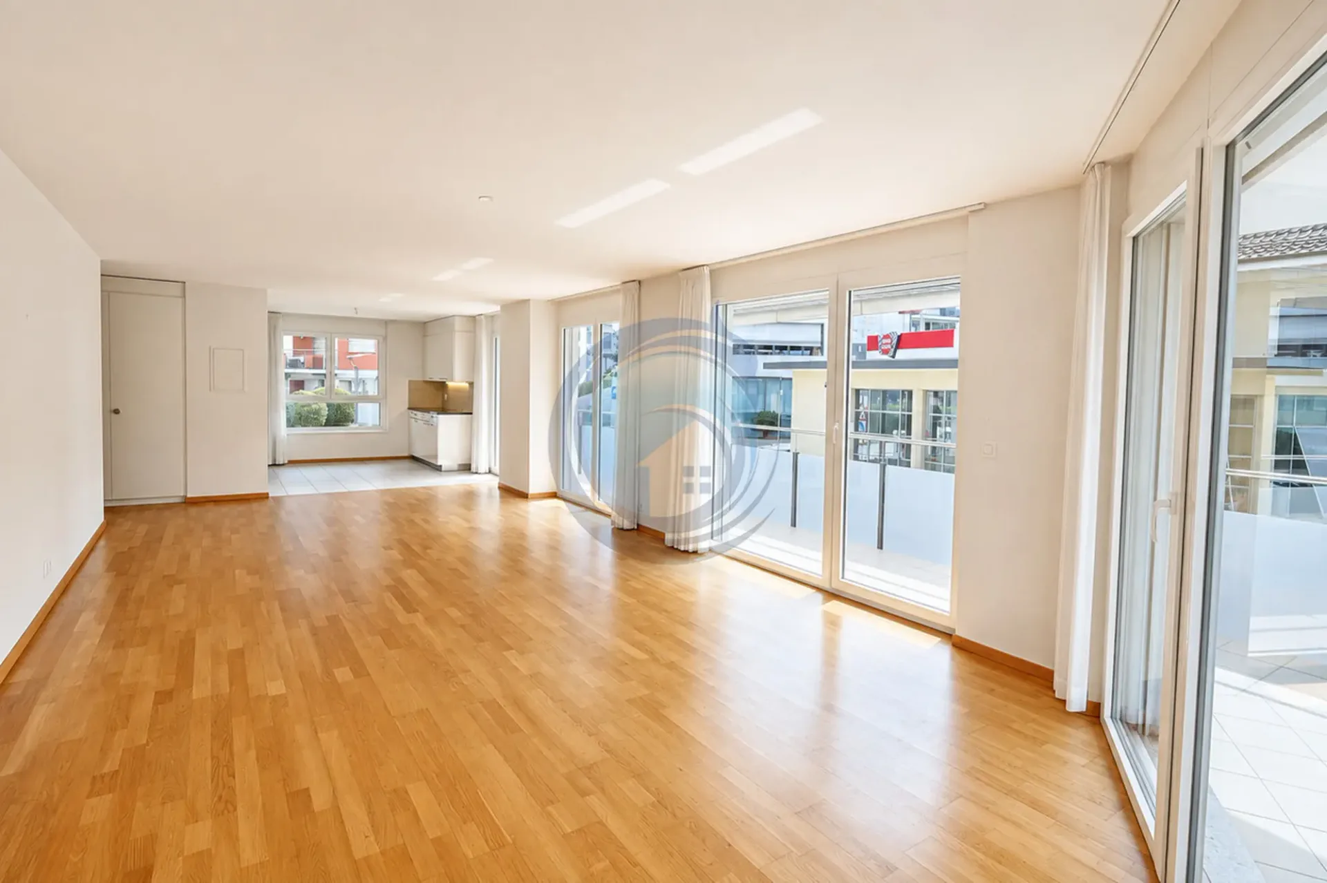 PRÄCHTIGES 3,5-ZIMMER-WOHNUNG IM HERZEN VON BLONAY
