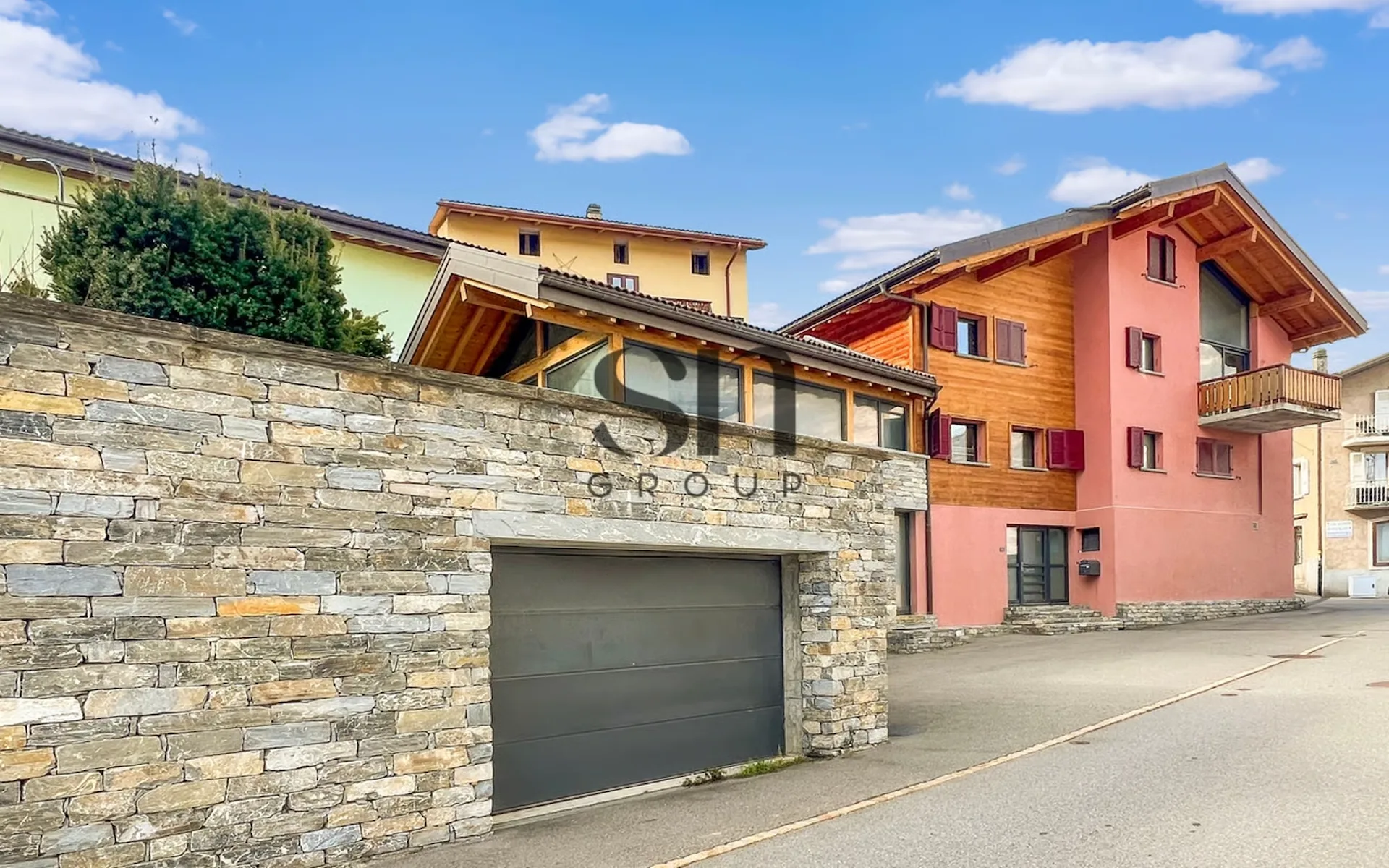 Villa der Superlative - Einzigartige Ausstattung - mit eigenem Studio