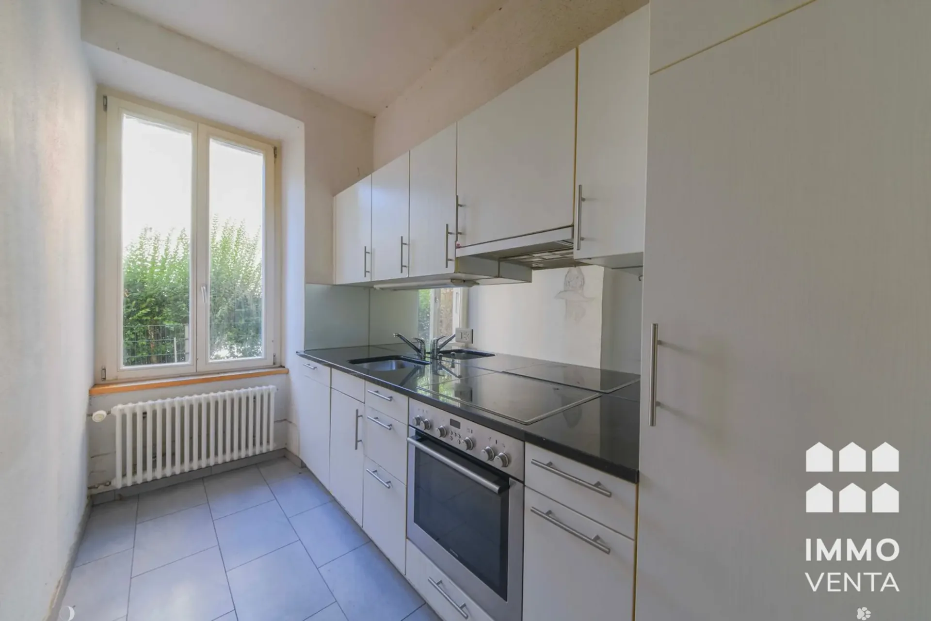 Helle 3-Zimmer-Altbauwohnung im Erdgeschoss – Biel/Bienne
