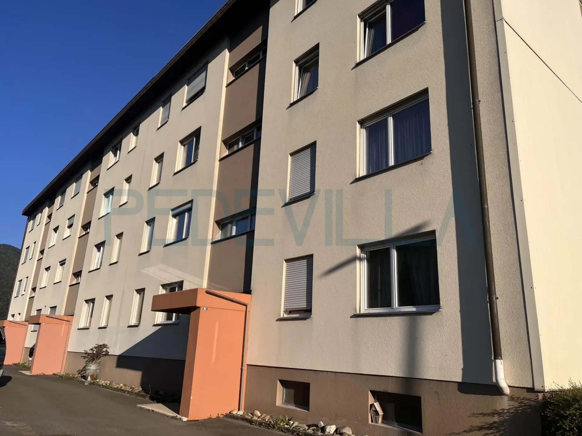 Zu vermieten? Schönes 3-Zimmer-Apartment im 1. Stock