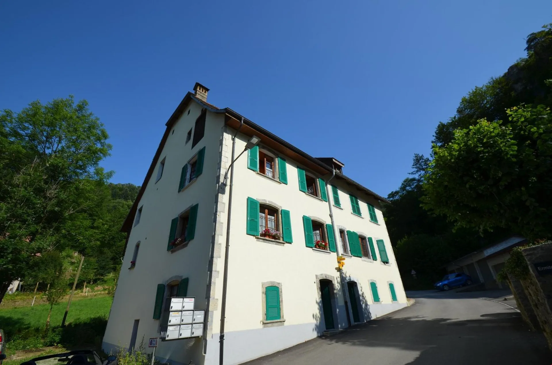Zu vermieten Studio im Erdgeschoss in idyllischer Umgebung