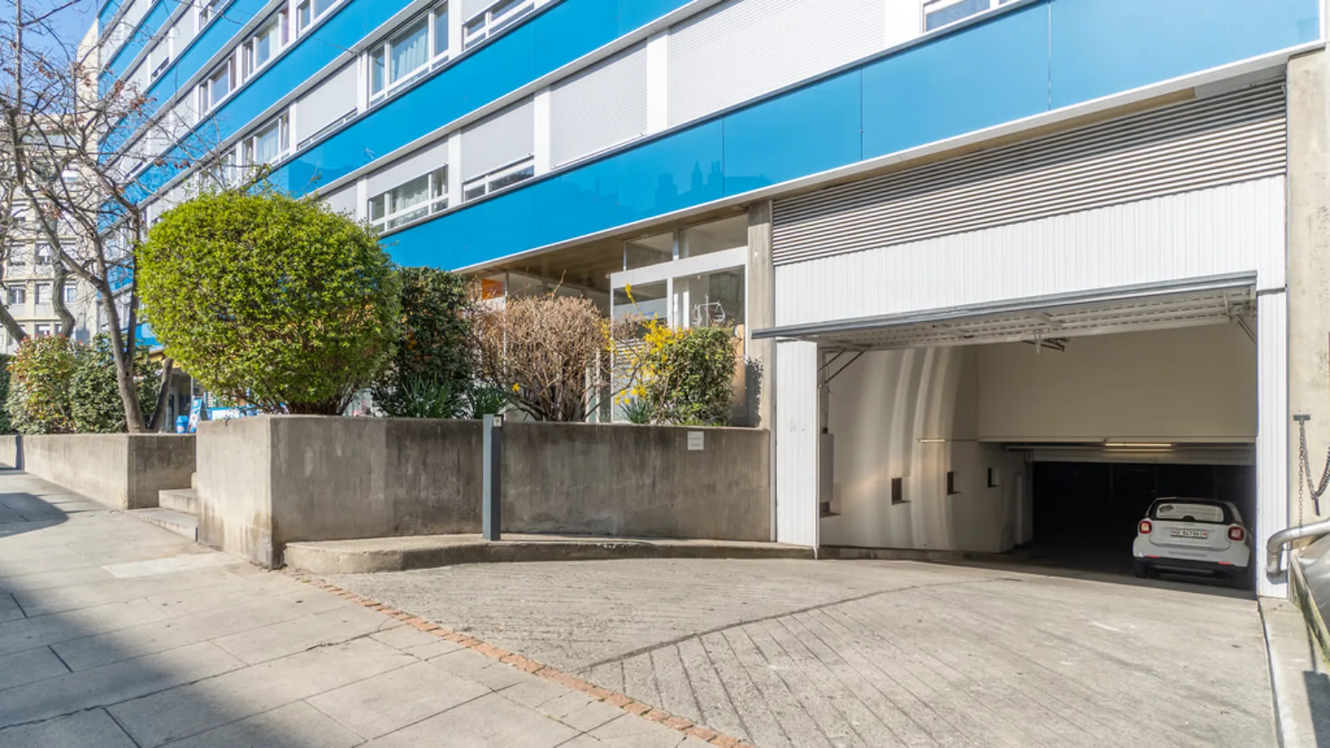 Indoor parking space