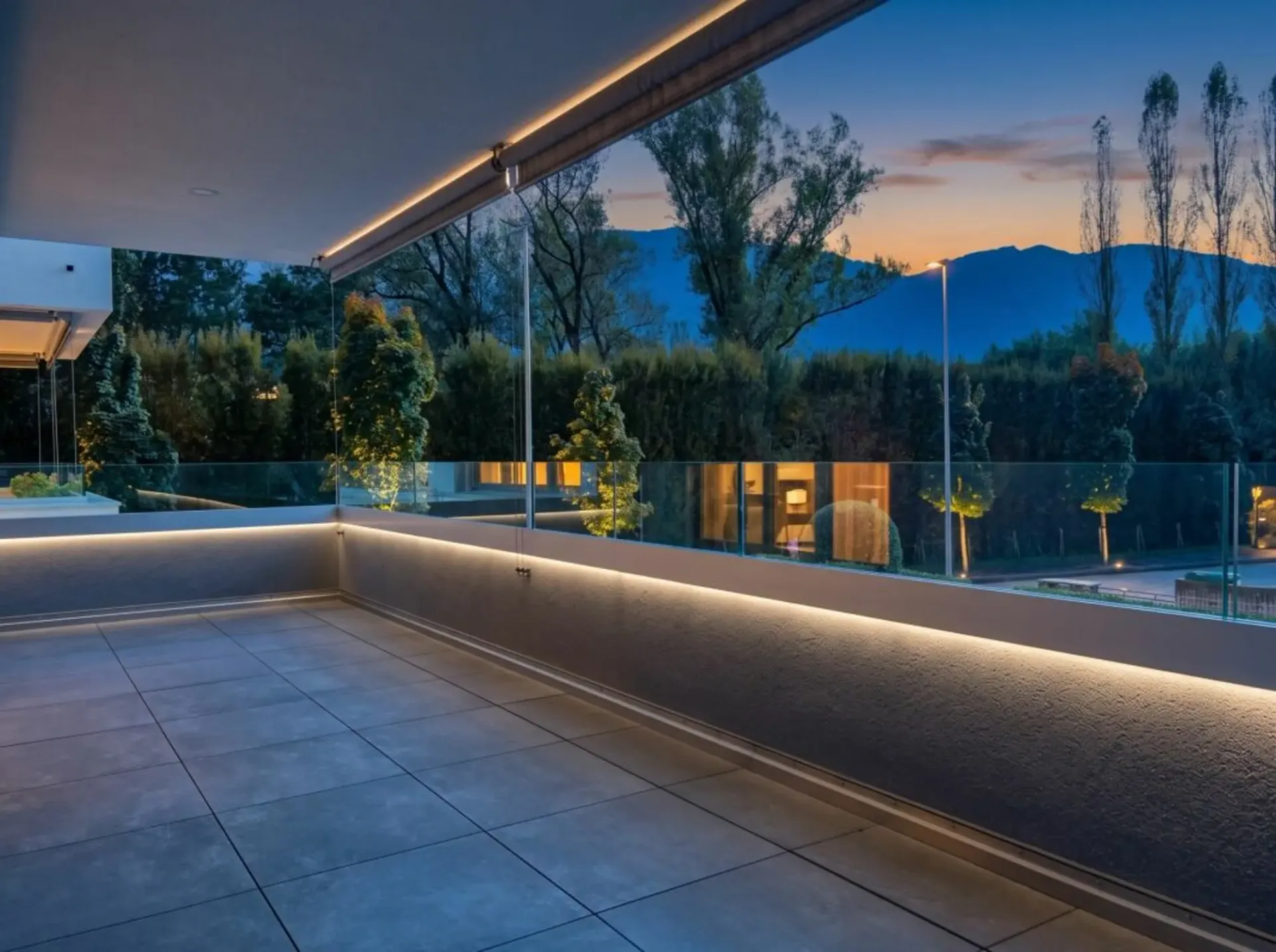 Exklusives 3.5-Zimmer-Wohnung mit geräumiger Terrasse in Locarno und Möglichkeit einer Zweitwohnung