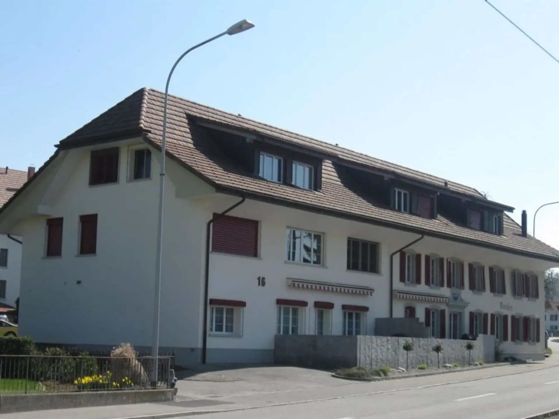 Grosszügige Parterre-Wohnung zentral in Hirschthal