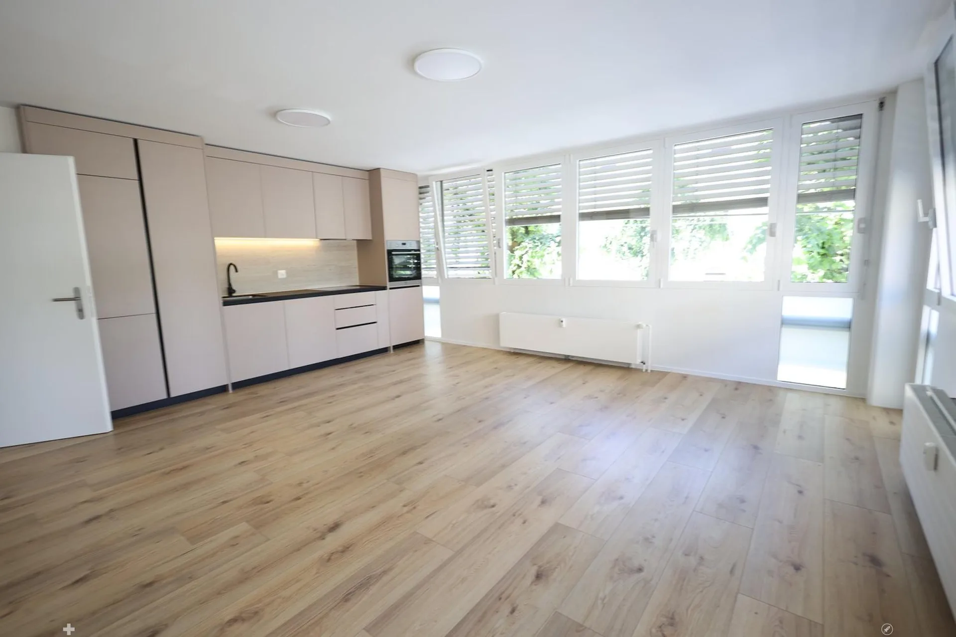 Neu sanierte 2-Zimmer-Wohnung im Zentrum von Biel