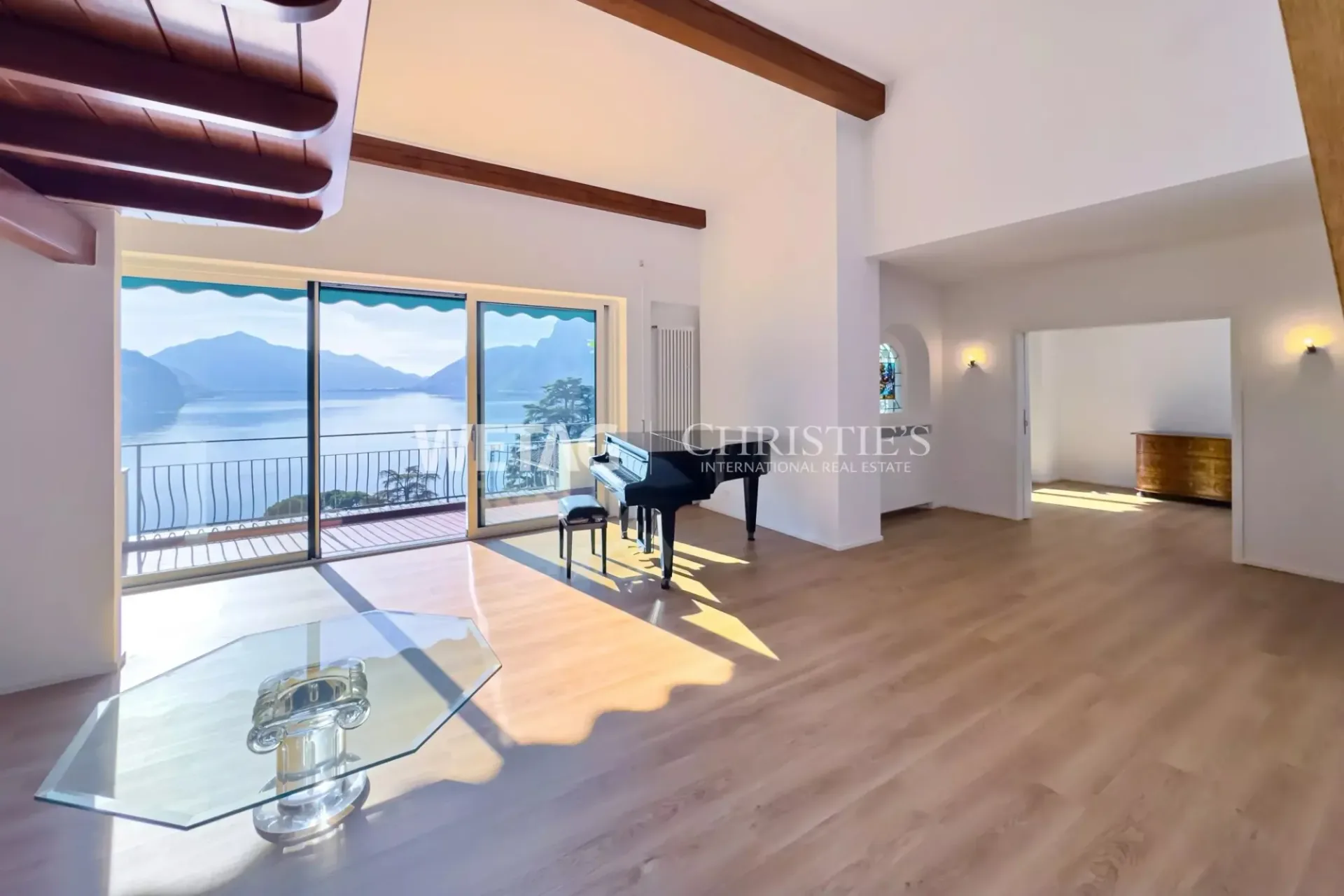 Villa mit herrlichem Blick auf den Luganersee zu verkaufen in Lugano-Castagnola