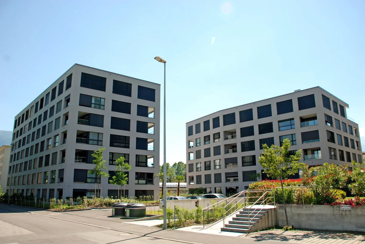 Residenza Laville: modern, large windows and covered terrace