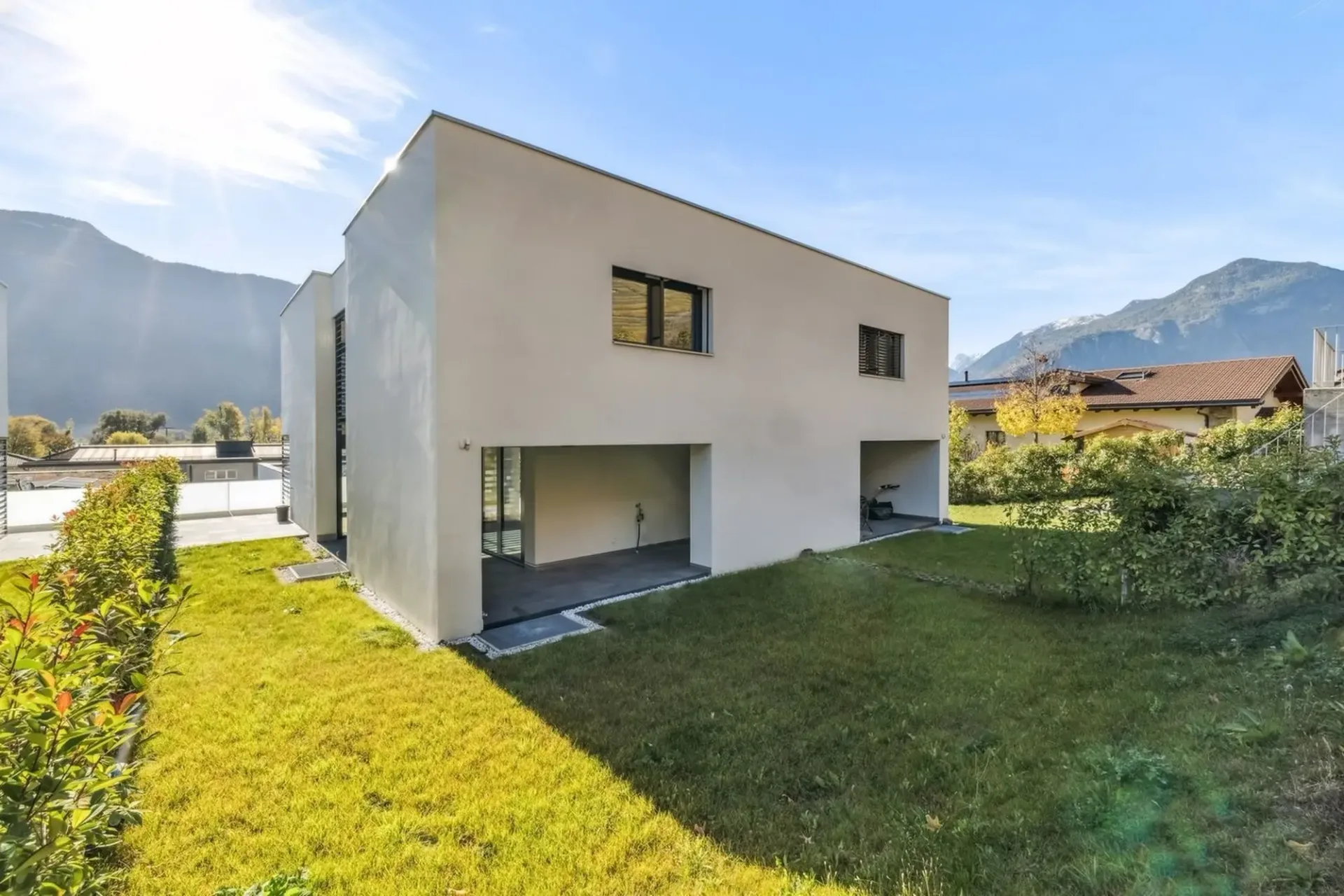 Discreet luxury and exceptional panorama