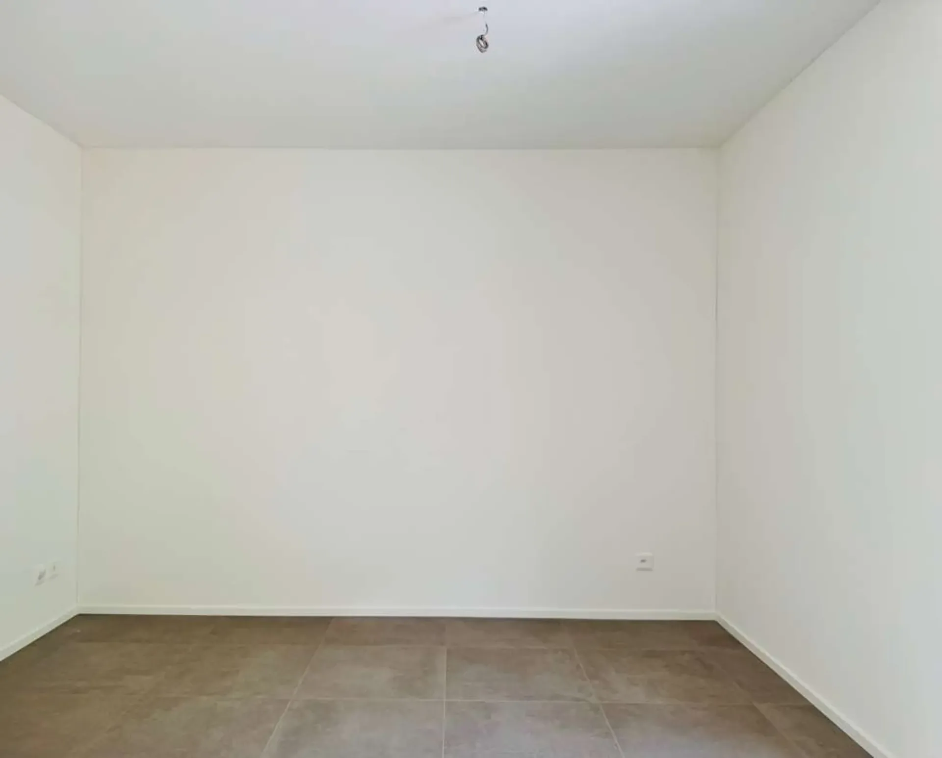 Wir vermieten eine neue 4.5-Zimmer-Wohnung in Cagiallo