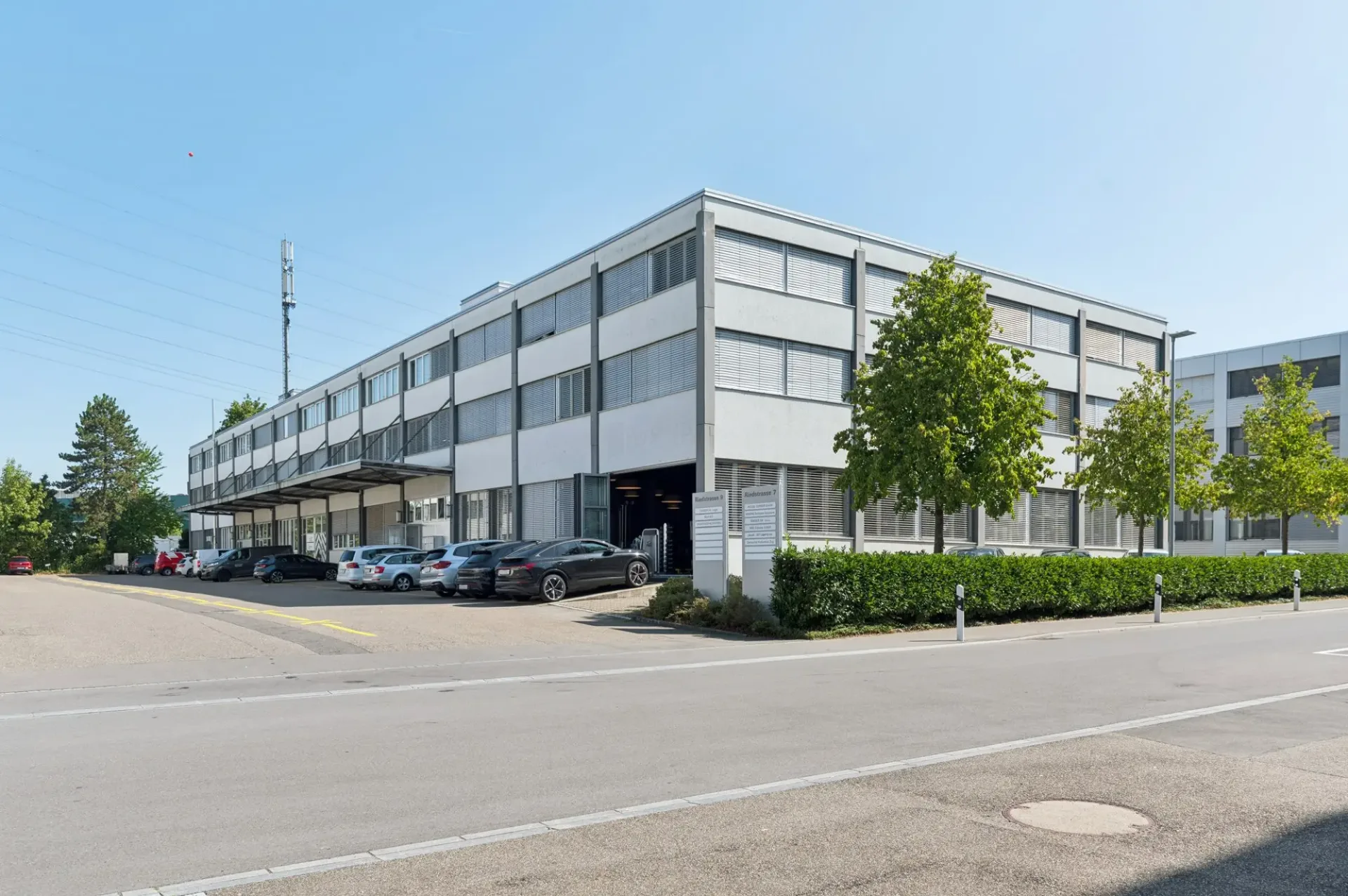 Affordable space for your business - Rent now and move in!