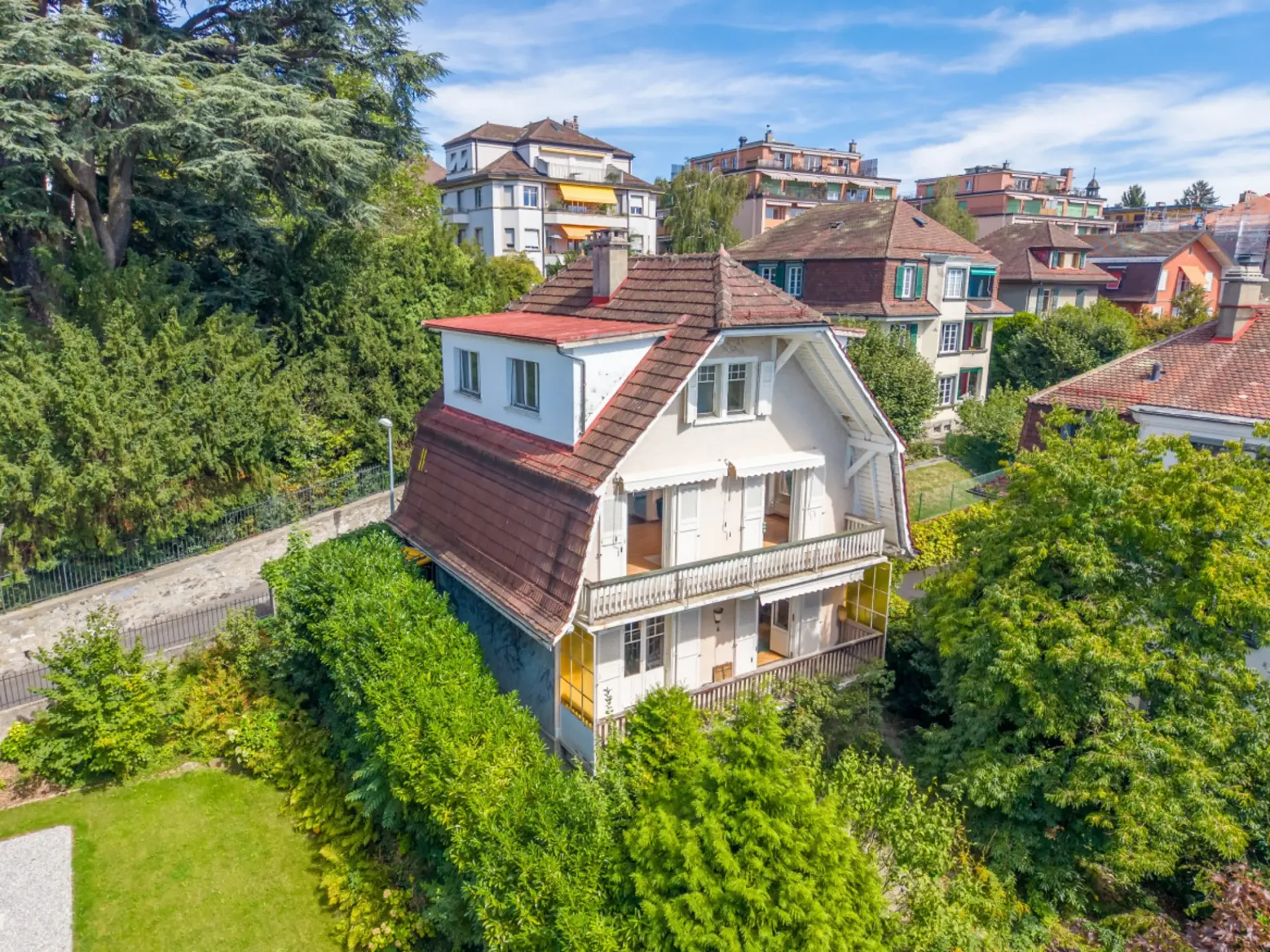 LAUSANNE 1004 - Haus mit 6 Zimmern, Seeblick, Garten & 4 Parkplätzen