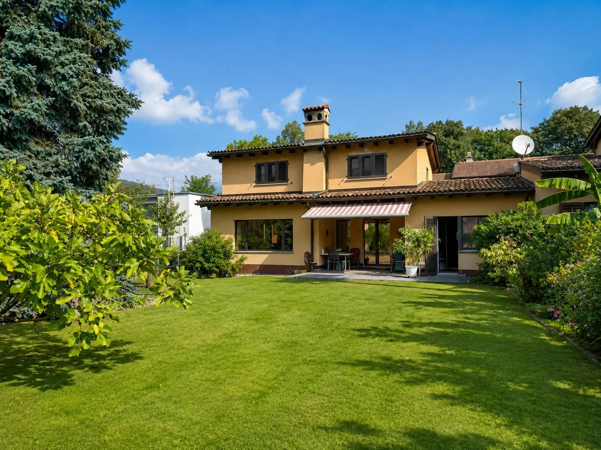 Cadro – Einfamilienhaus 5.5 Zimmer in ruhiger und abgelegener Lage