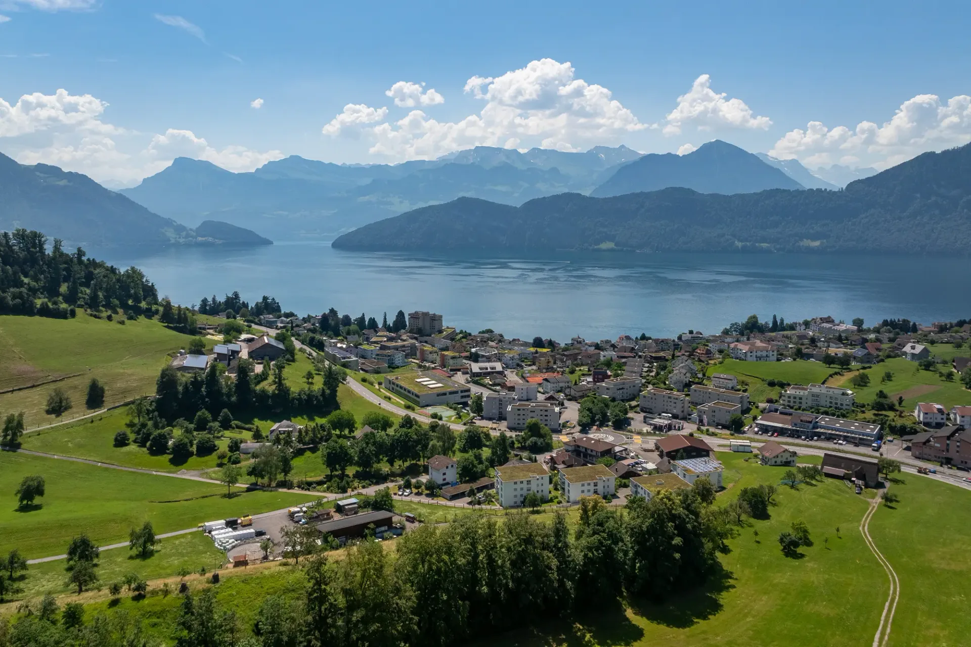THE VIEW 15