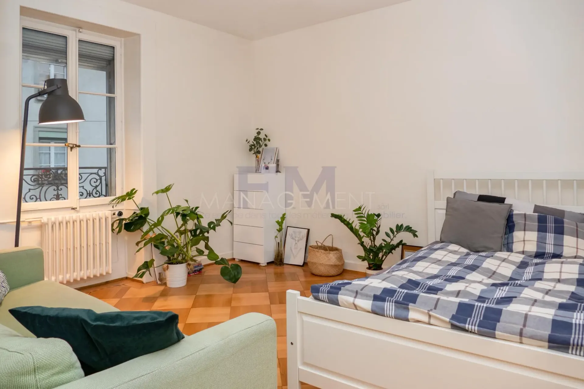 Rue des Grottes, 2 rooms approx. 25.9 m² on the 2nd floor