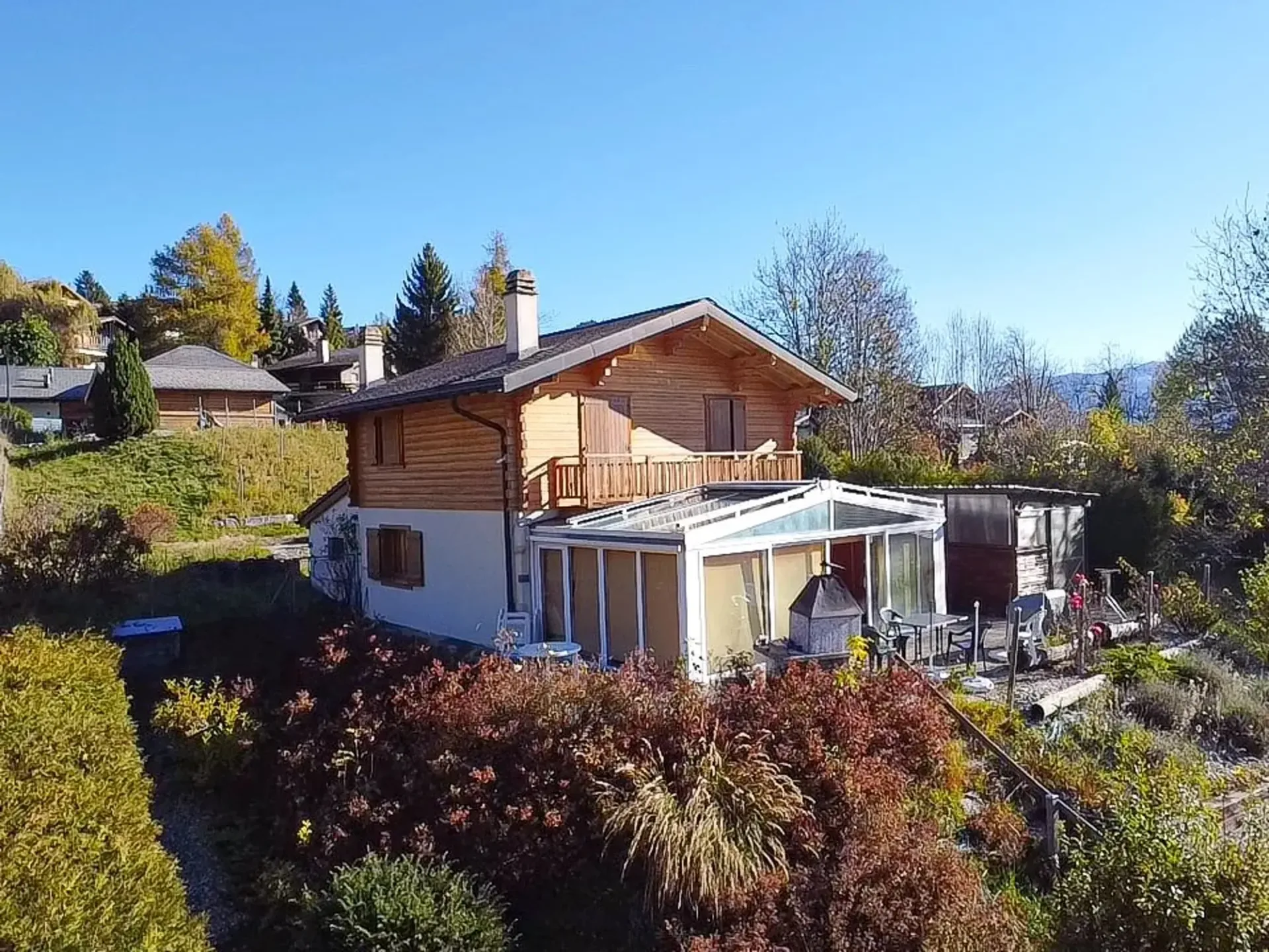 Chalet 4,5 Zimmer, zwischen Pisten und Thermalbädern