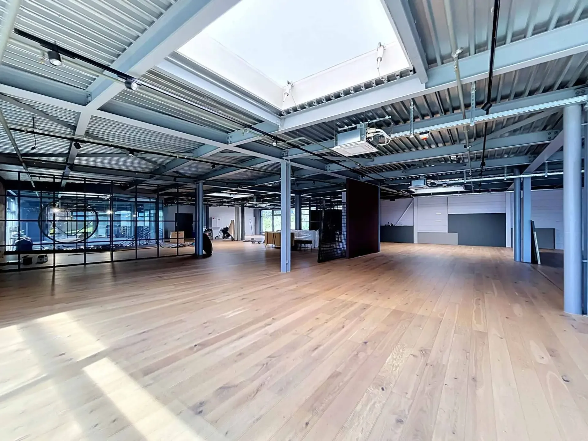 Ungefähr 765m2 für Ihr zukünftiges Unternehmen - Industrielle 11