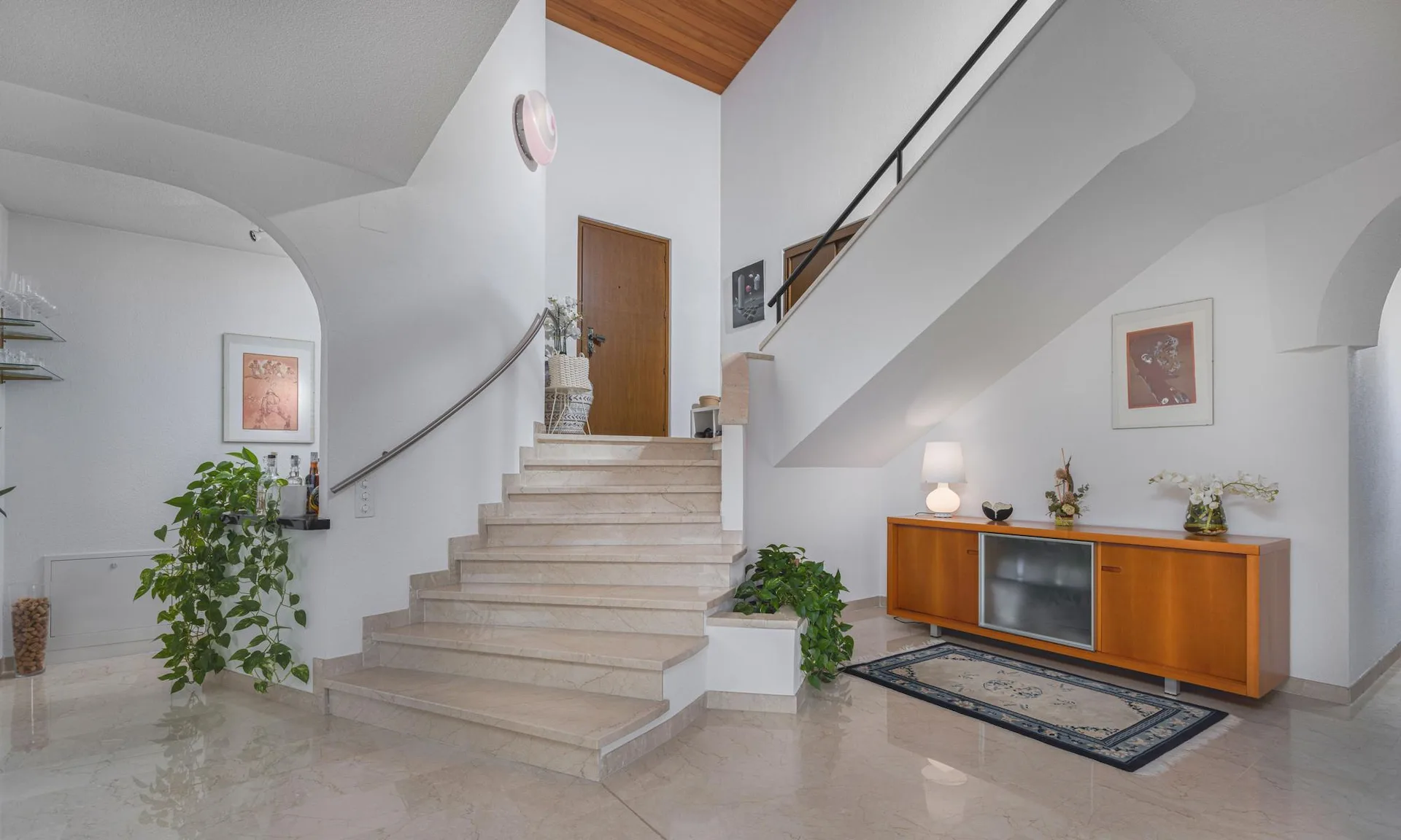 VILLA 5,5 ZIMMER SEEBLICK MIT 1000 MQ GARTEN IN CIMO