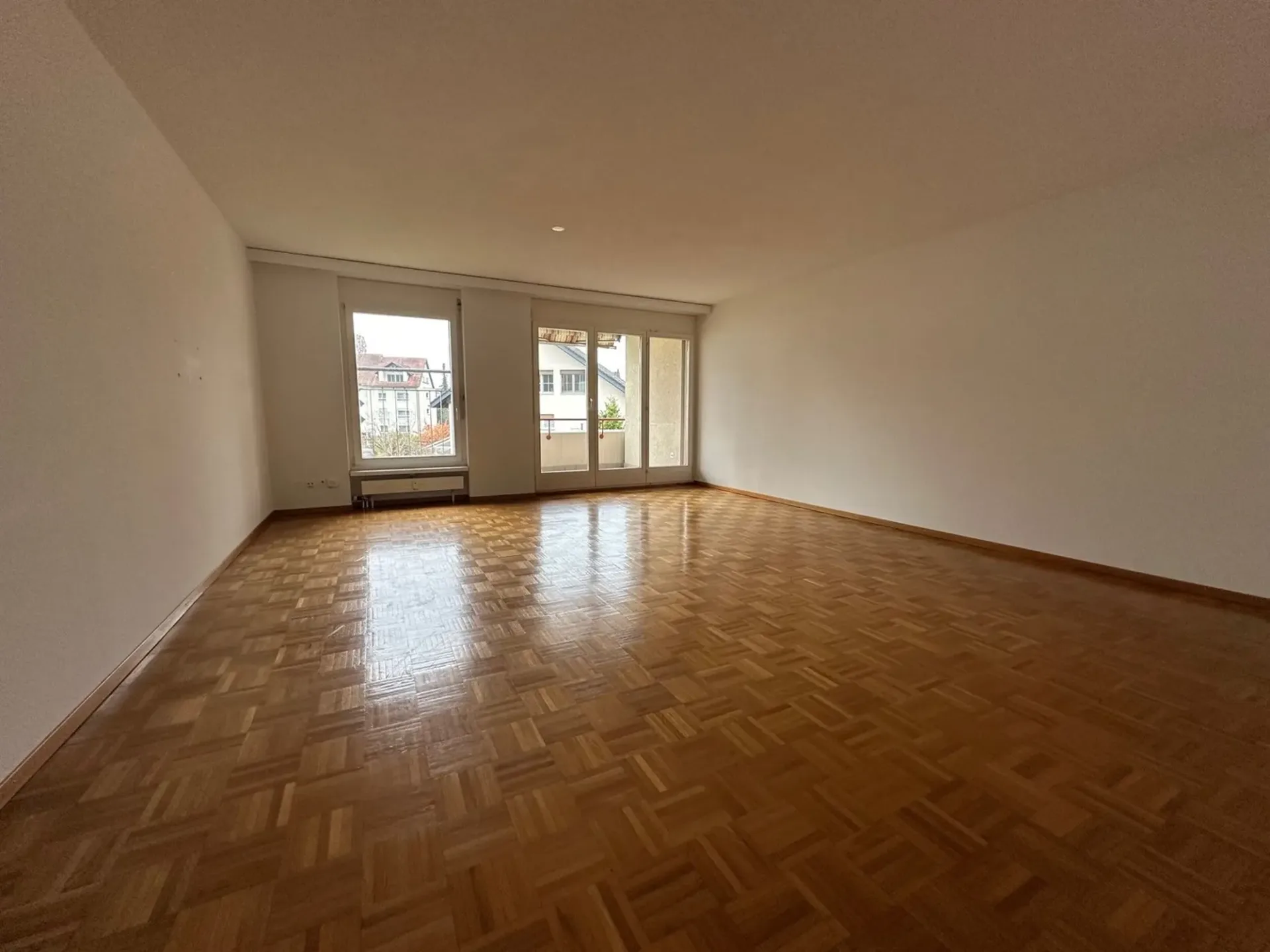 Helle 4.5-Zimmer-Wohnung mit sonnigem Balkon in Weinfelden