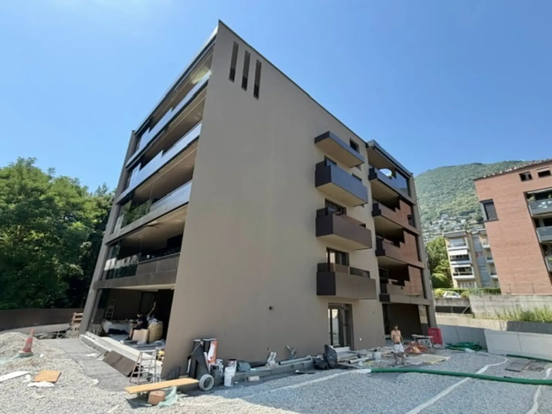 Verkauf in Minusio - 3.5-Zimmer-Wohnung im Erdgeschoss in neuer Residenz