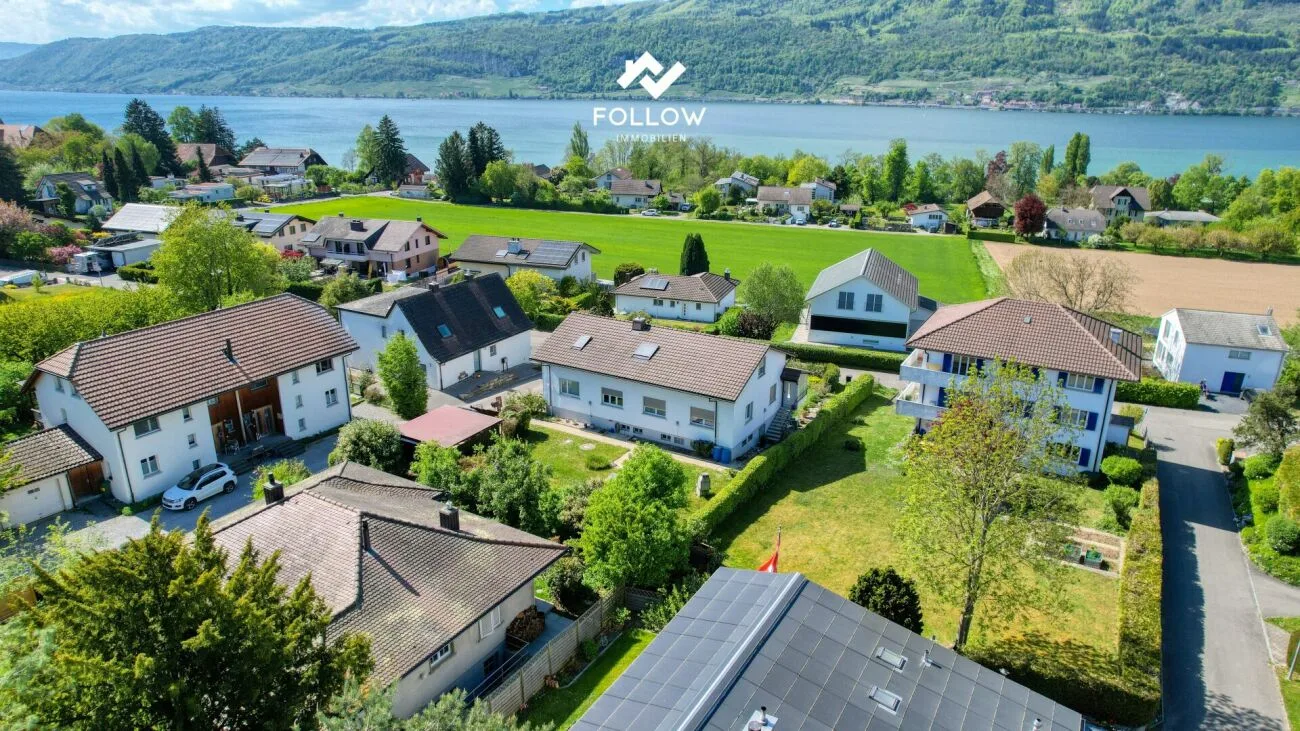 Posizione unica con vista sul lago e giardino privato