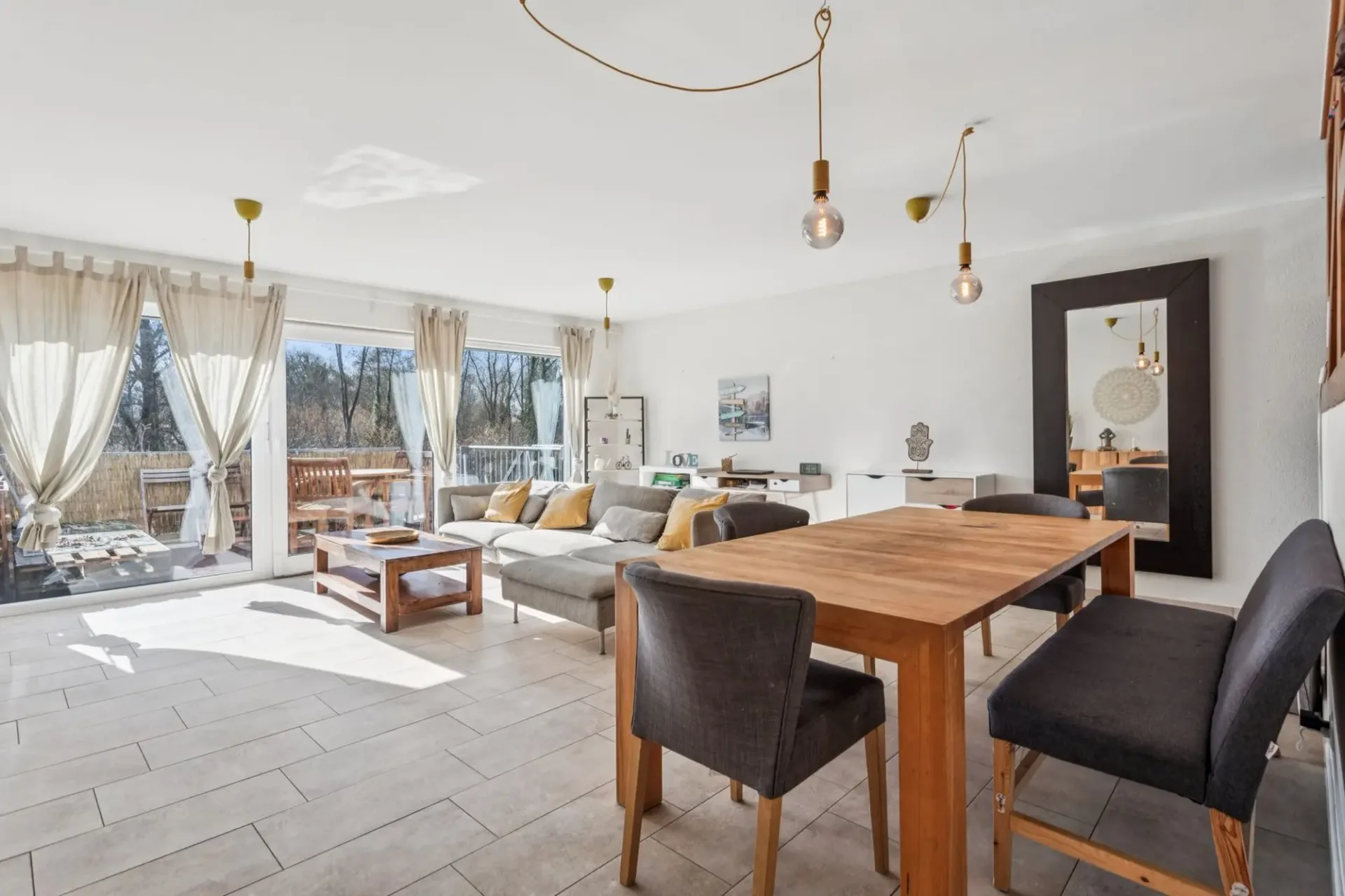 Spacieuse maison familiale de 6.5 pièces à Estavayer