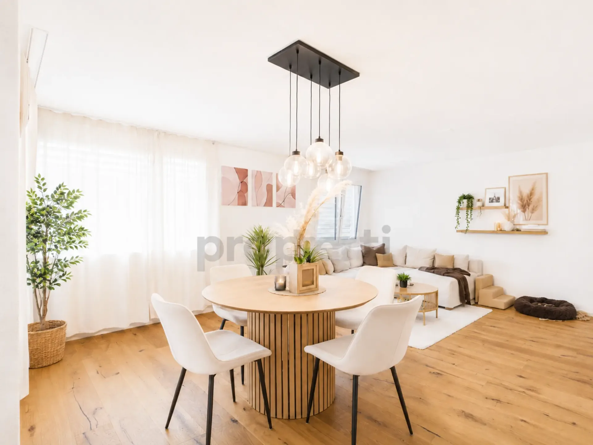 Renovated 3.5-room apartment with private garden seating and modern amenities