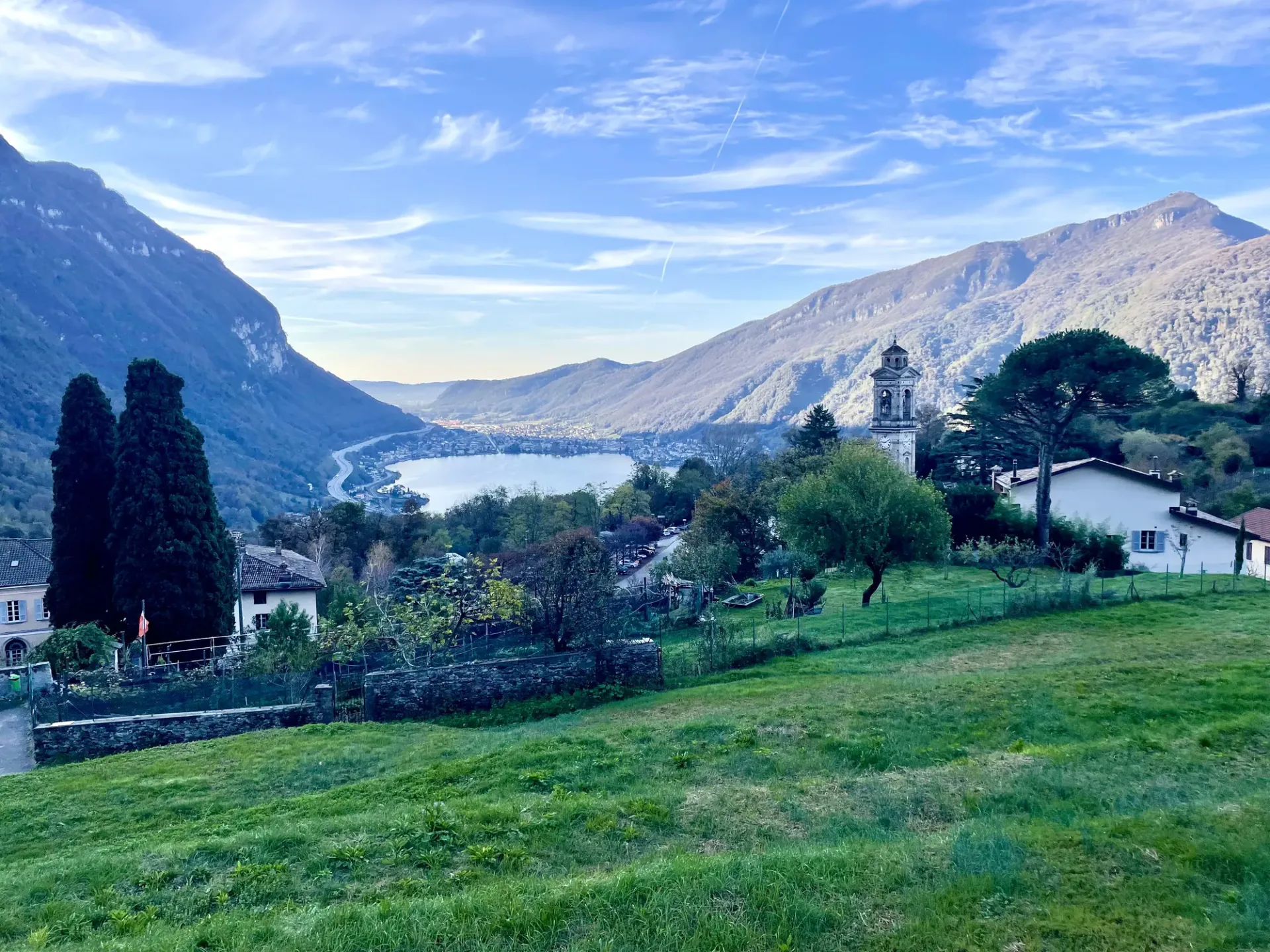 Bauland mit Seeblick zur Verkauf