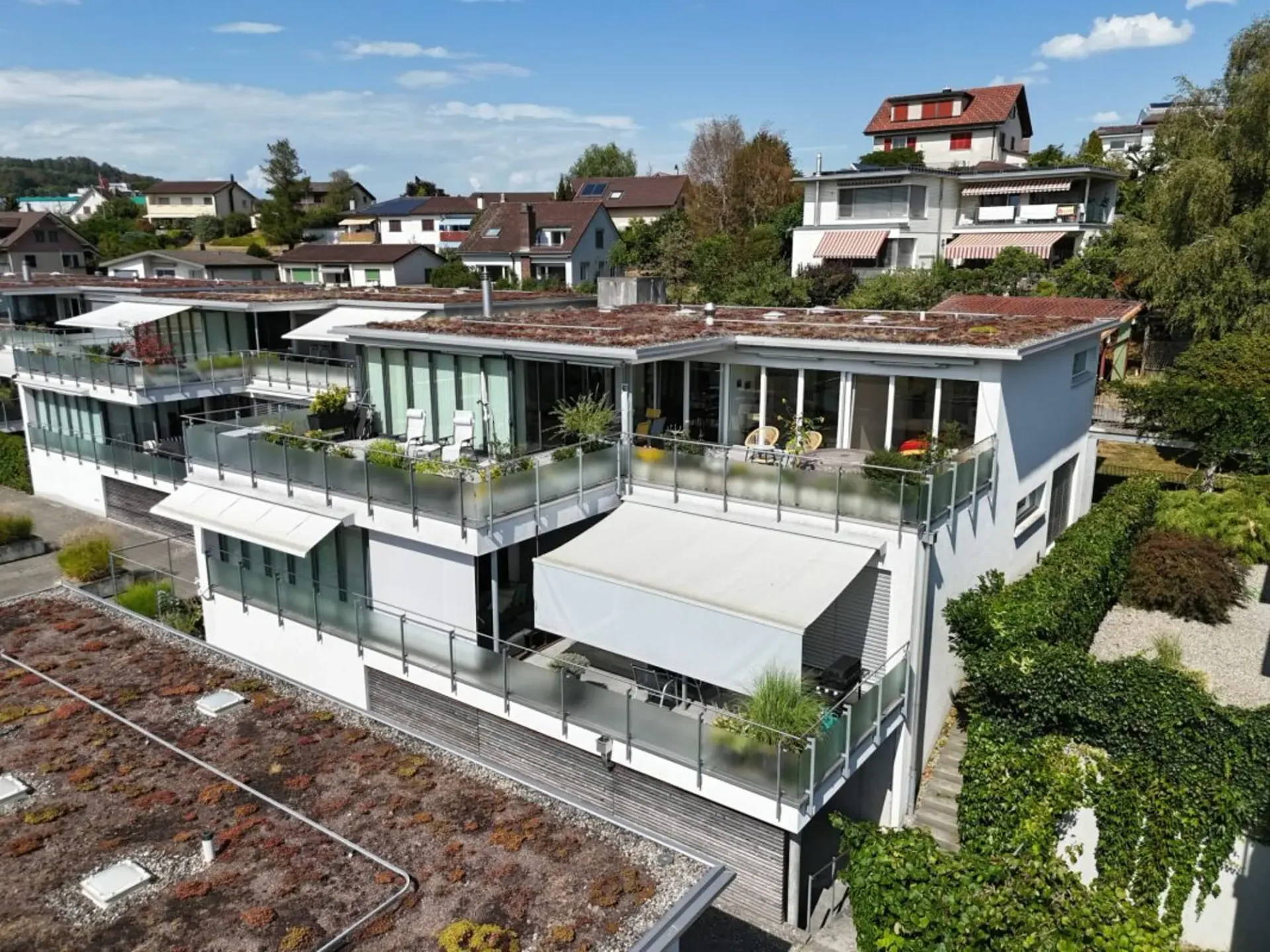 Exclusive 5½-room terrace house with a far-reaching view