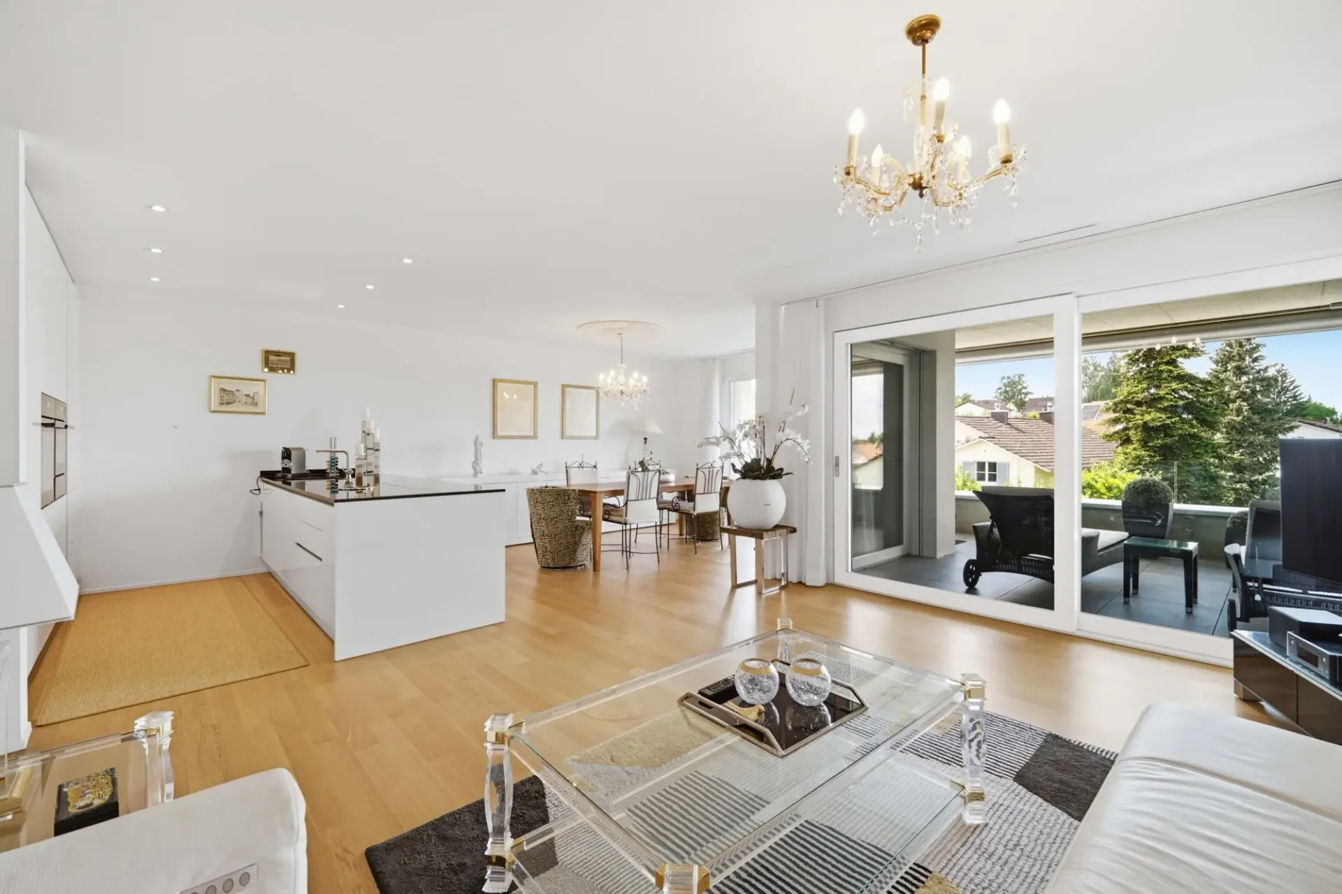 Habitation stylée, centrale avec vue et tranquillité
