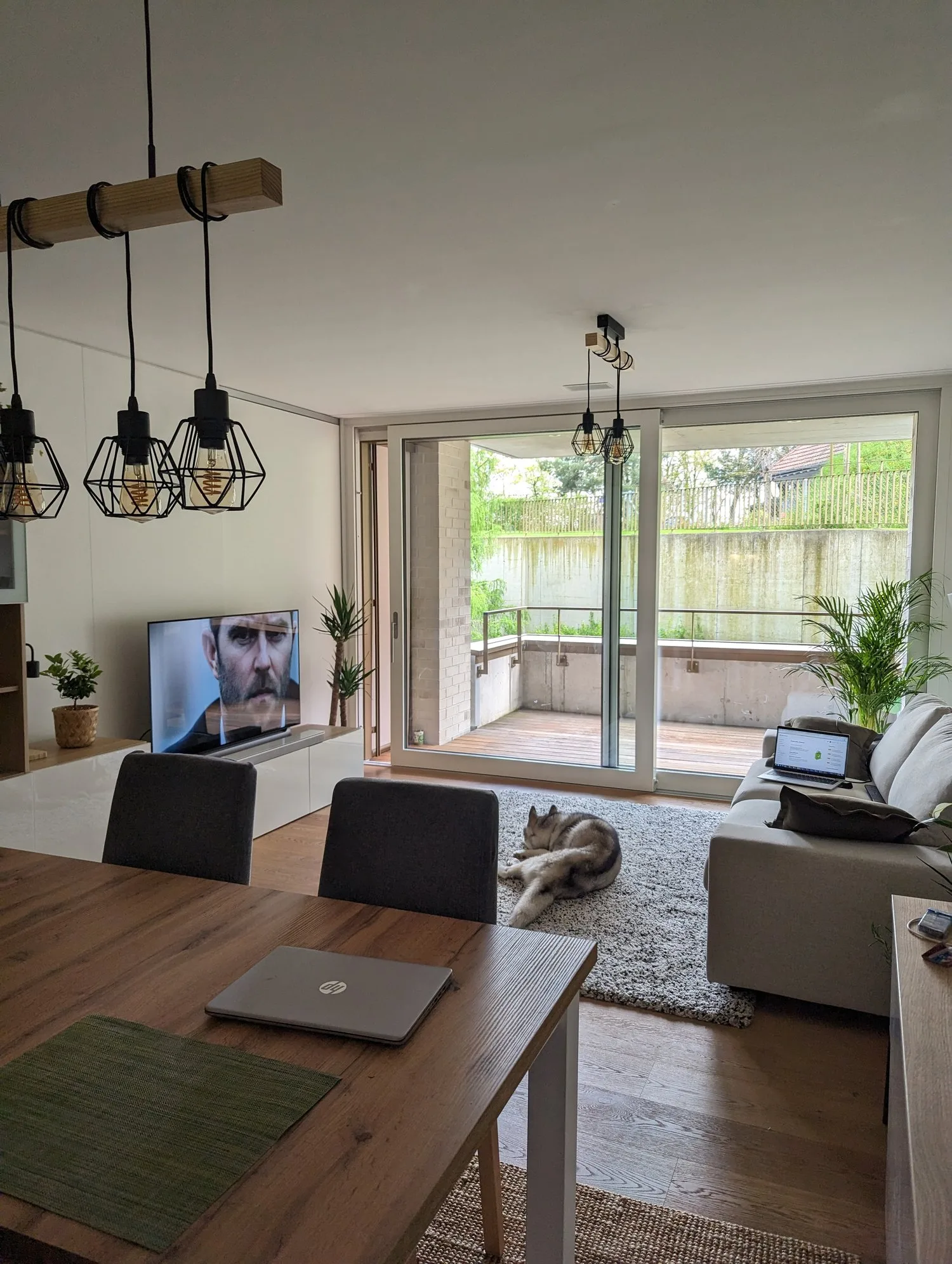 2½ ZI-WOHNUNG IN KLOTEN (ZH), MÖBLIERT, TEMPORÄR