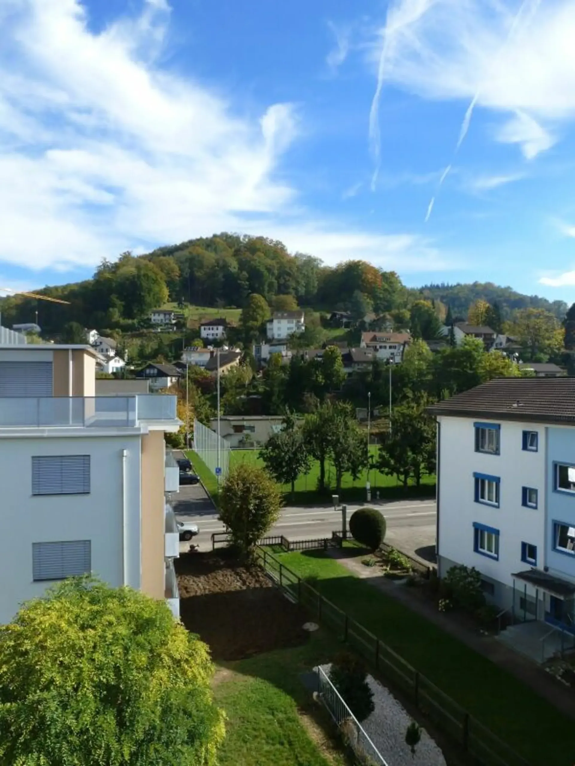 Günstig & hell mit eigenem Waschturm