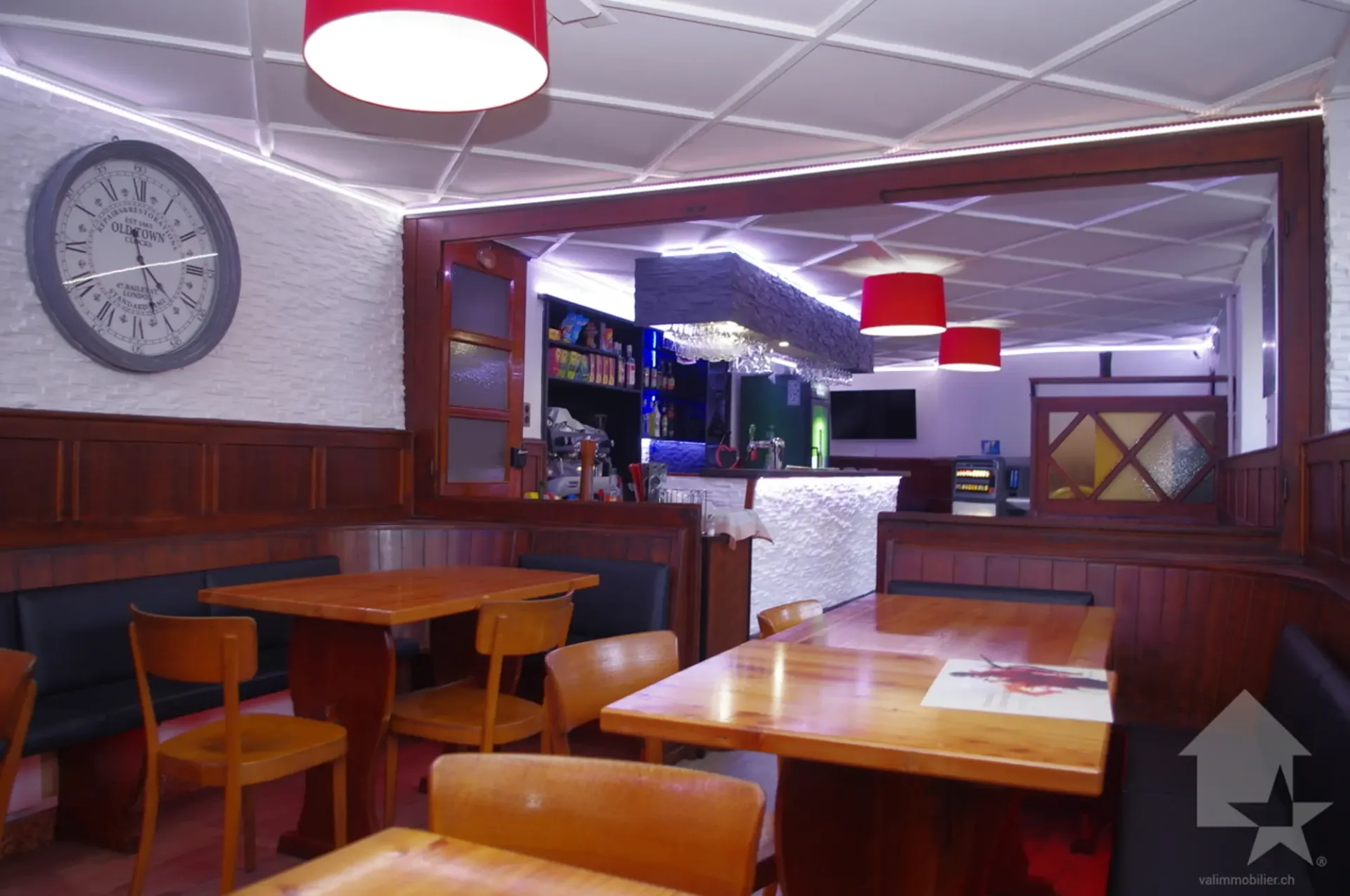 Orsières, Café-Restaurant im Zentrum!