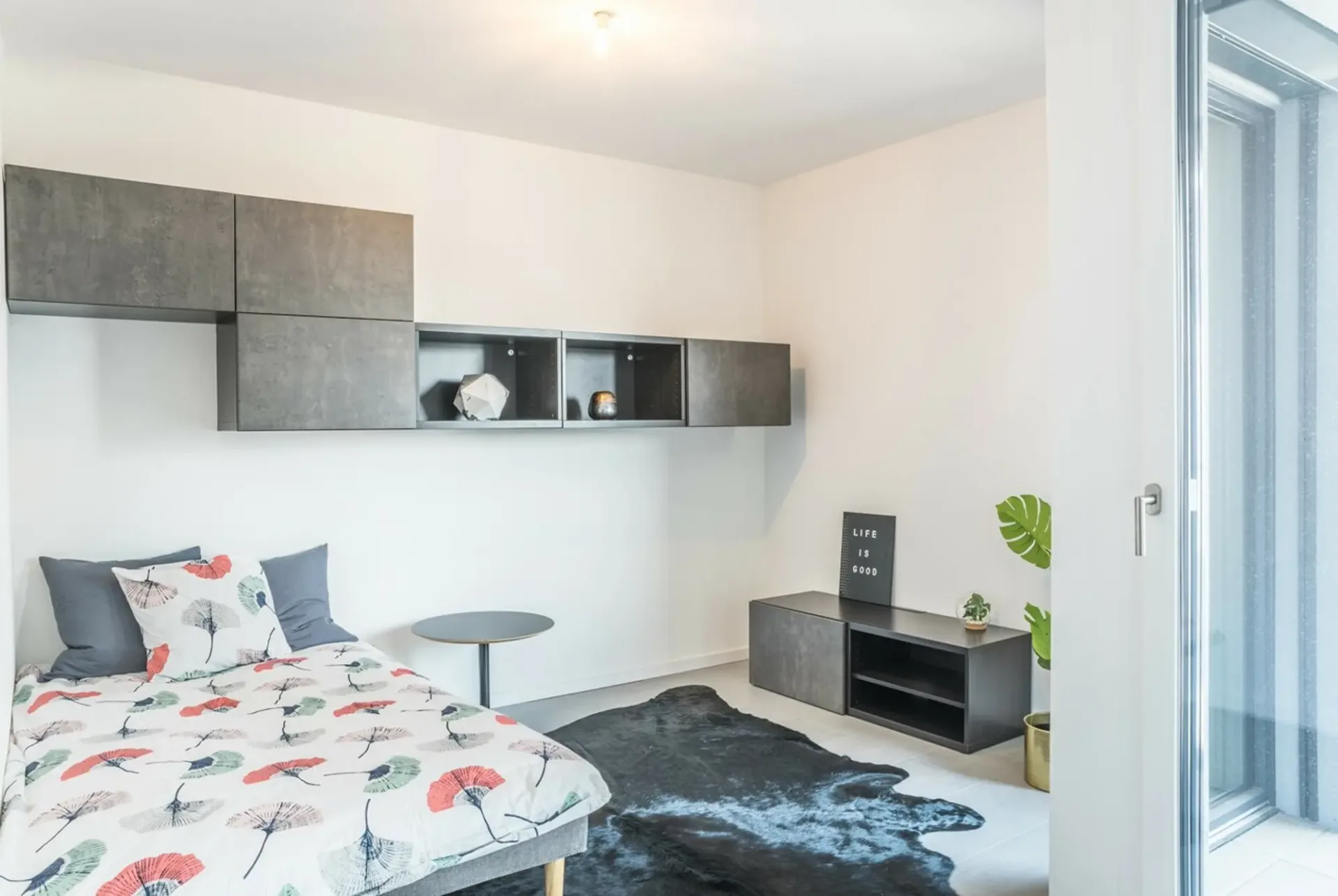 Magnifique studio au rez-de-chaussée