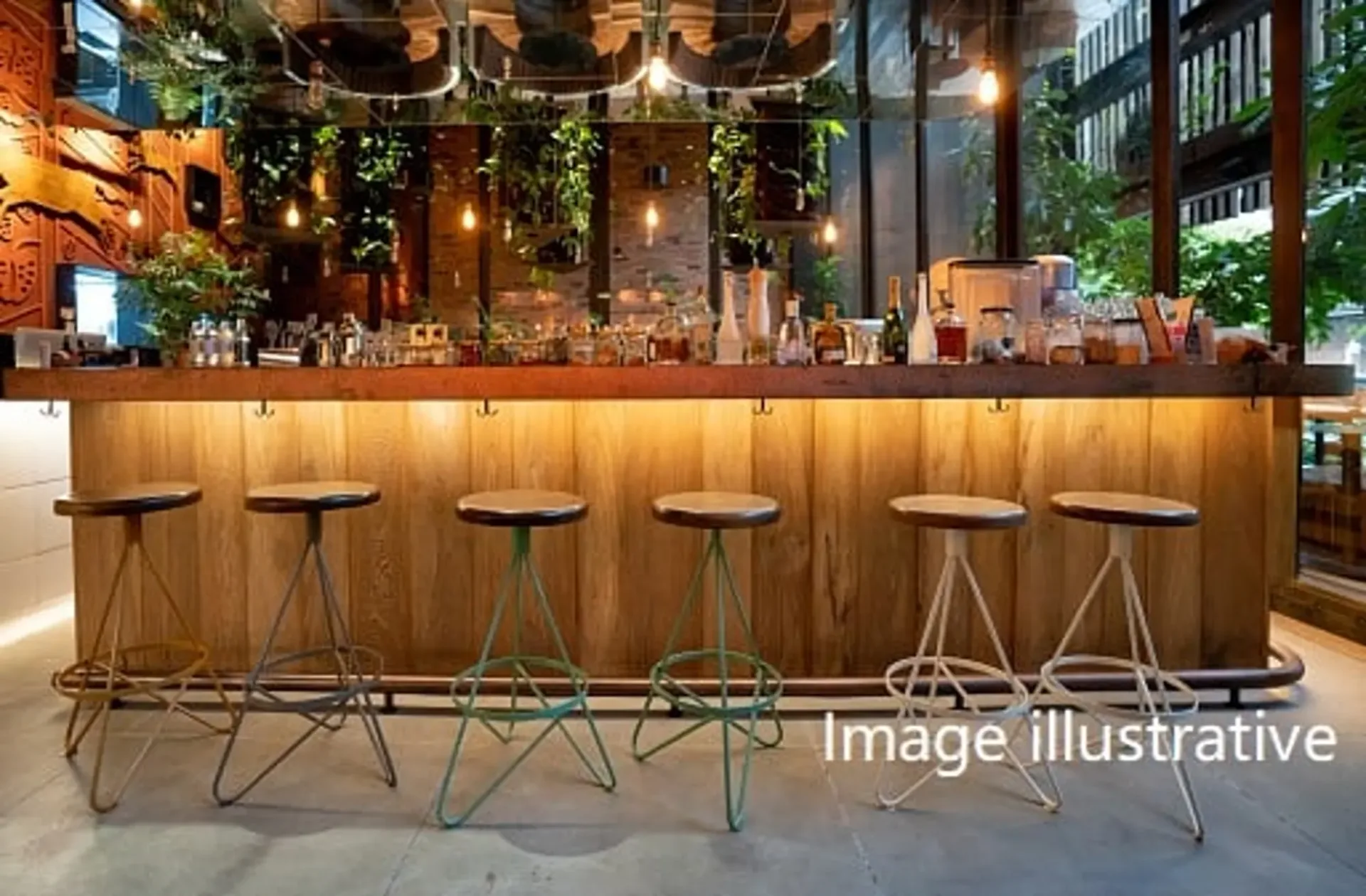 CAFÉ RESTAURANT BAR IM STADTTEIL BAS DES PÂQUIS - SCHLÜSSEL ÜBERGABE
