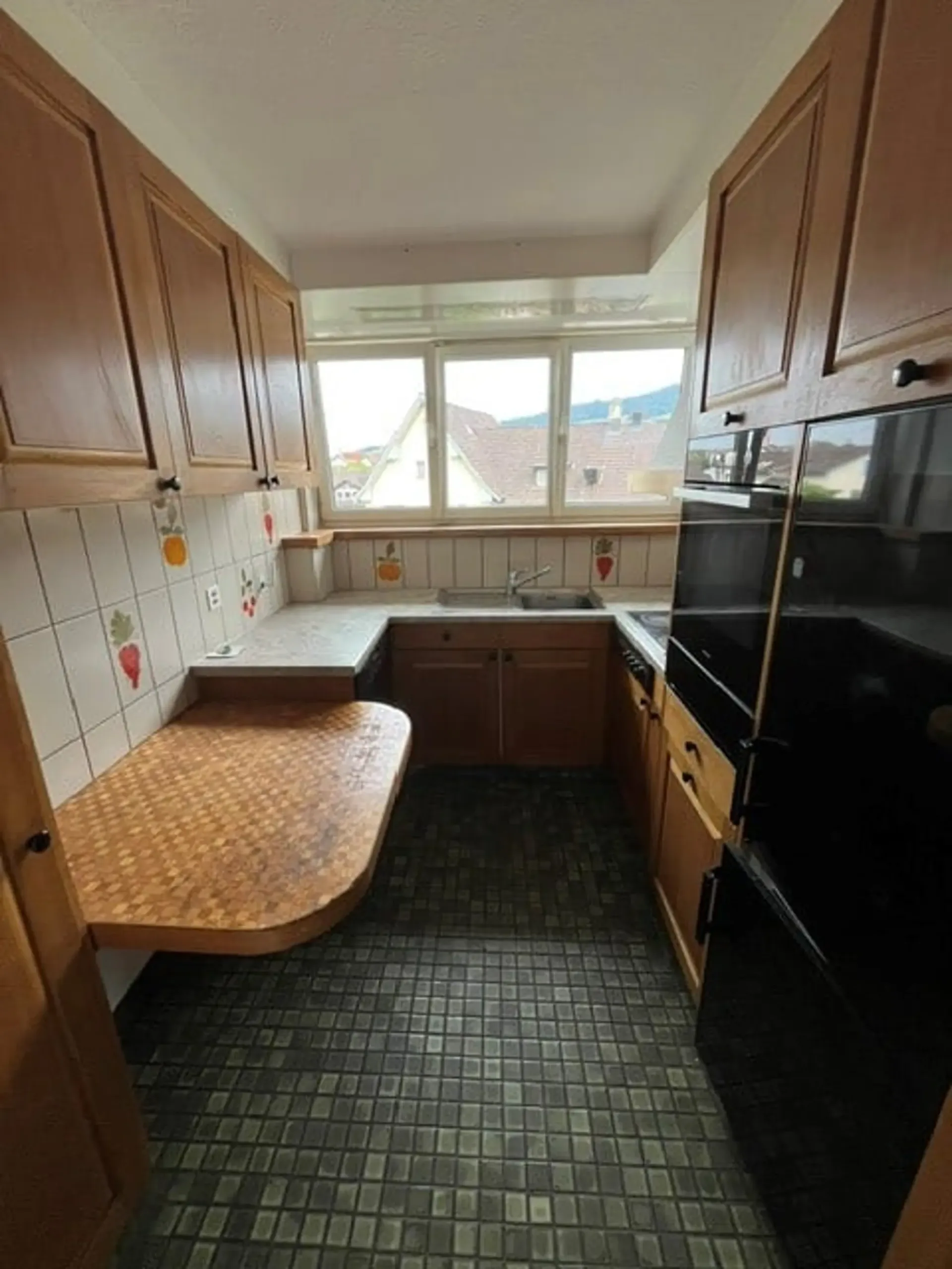 Beautiful and spacious 4 1/2 room apartment in a good location