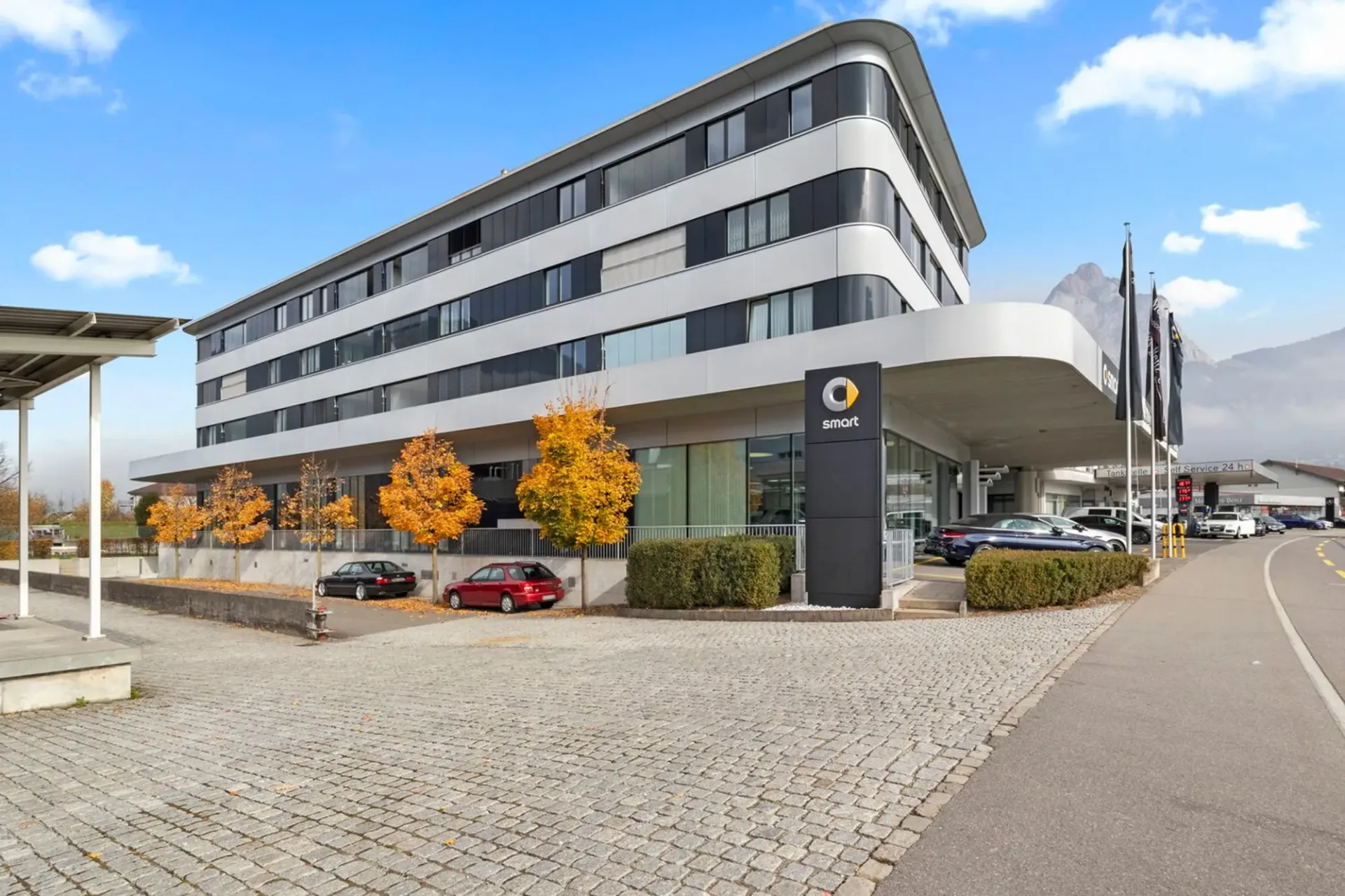 Grosse 4.5-Zimmer-Whg mit freier Sicht auf die Mythen