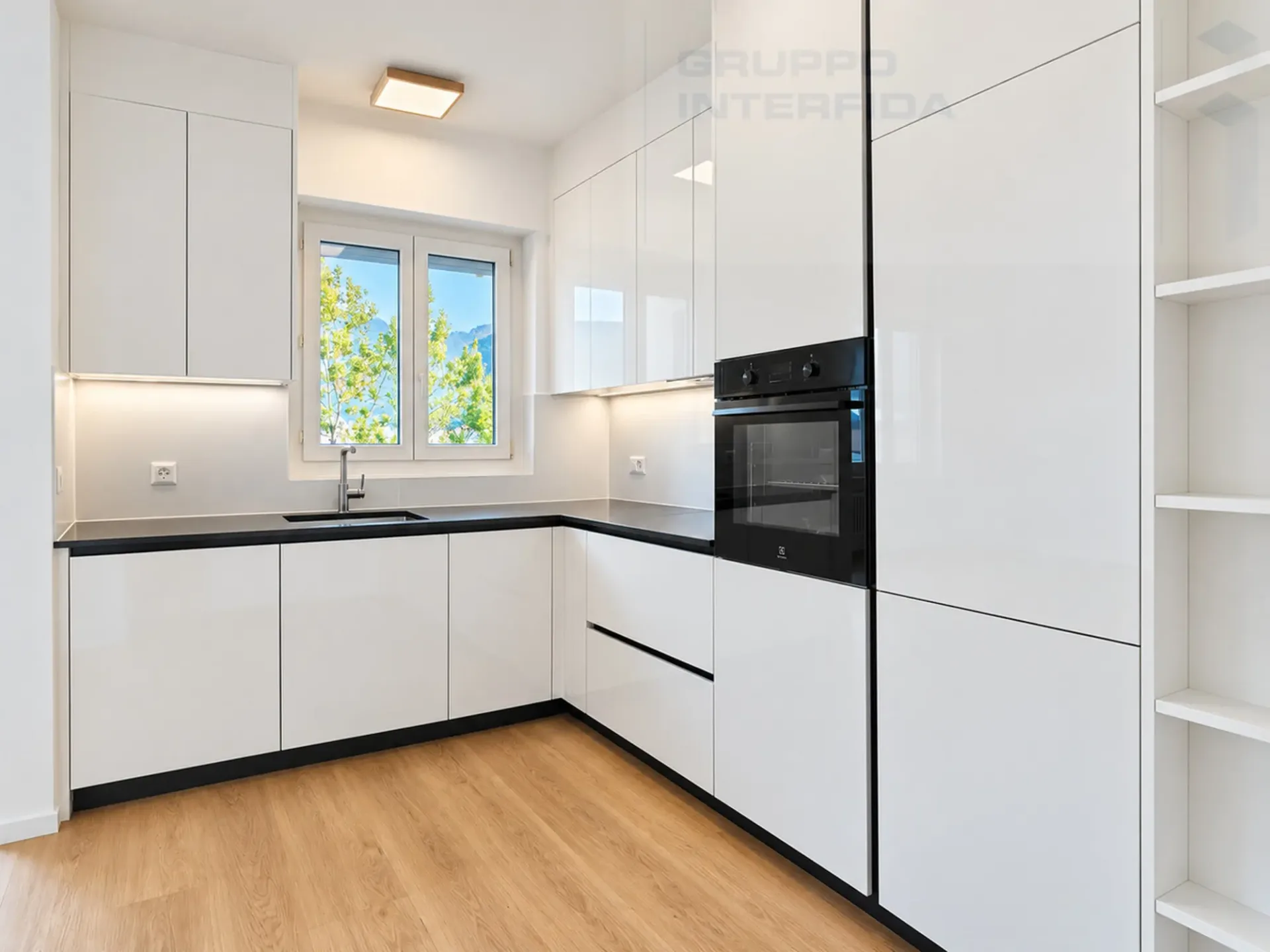 CHIASSO - 4.5-ZIMMER-WOHNUNG RENOVIERTE