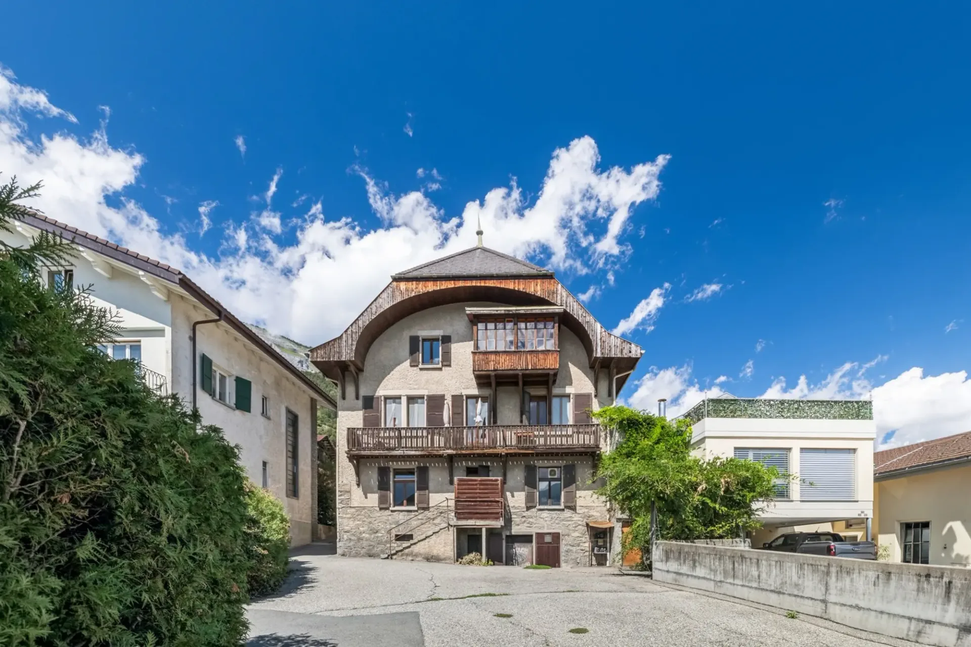 Edificio redditizio nel cuore del villaggio