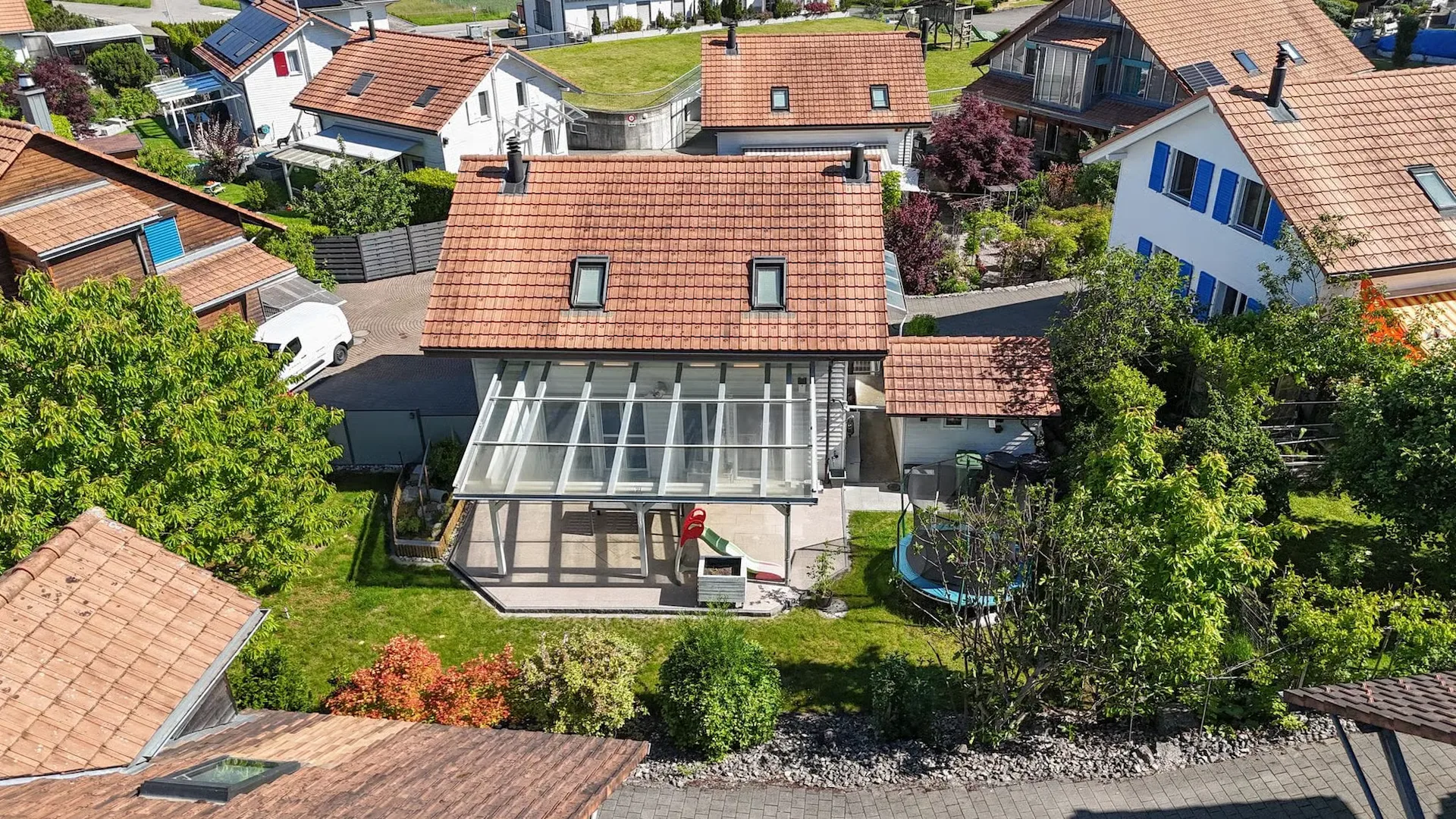 Ein Zuhause zum Wohlfühlen - helles Wohnambiente, Cheminée und sonnige Terrasse