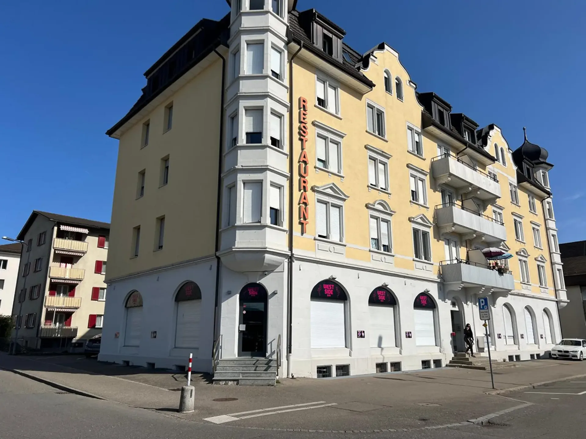 Betriebsbereite Bar mit Topausstattung direkt beim Bahnhof Wil SG